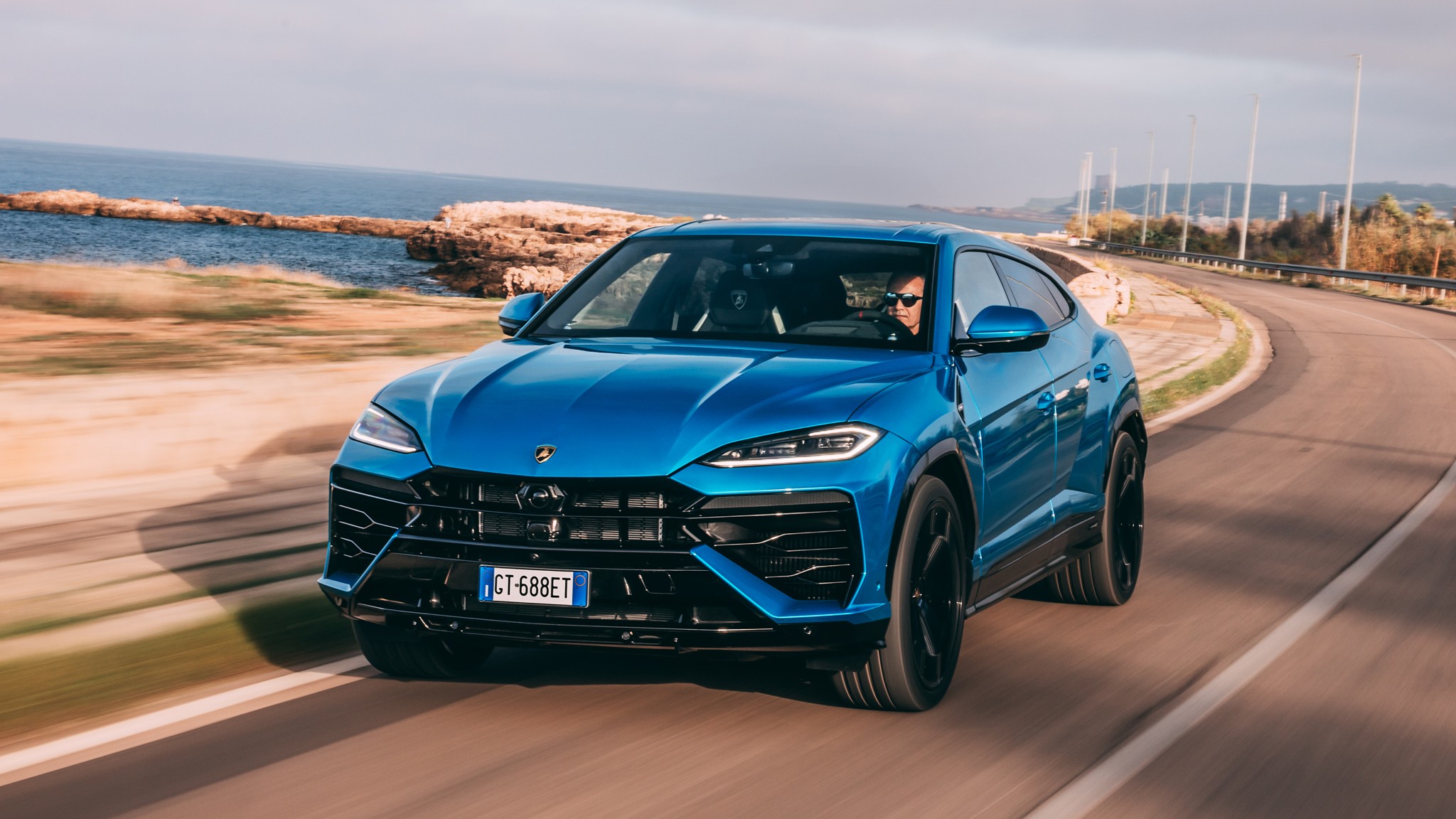 06 2024 lamborghini urus se