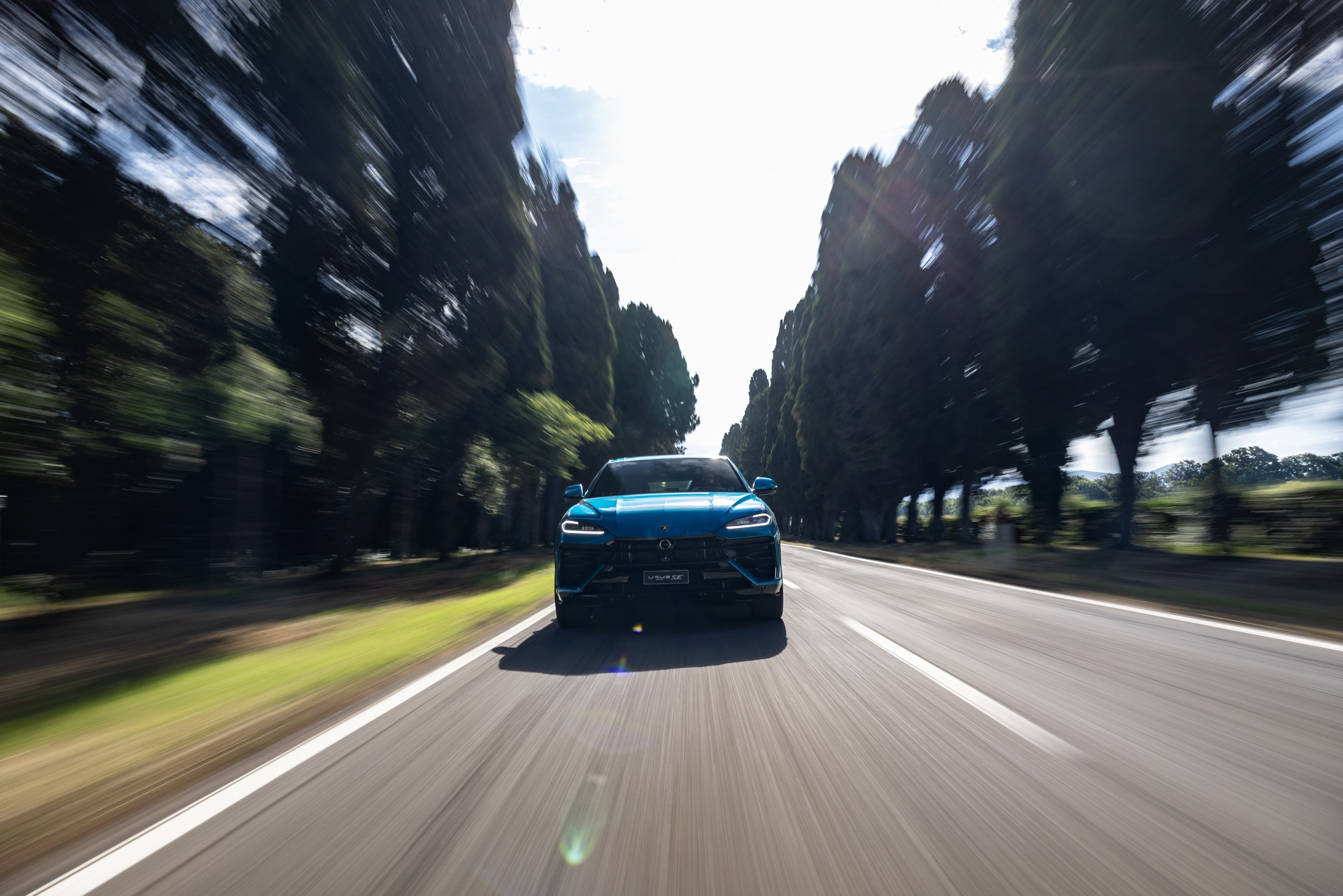 25 2024 lamborghini urus se