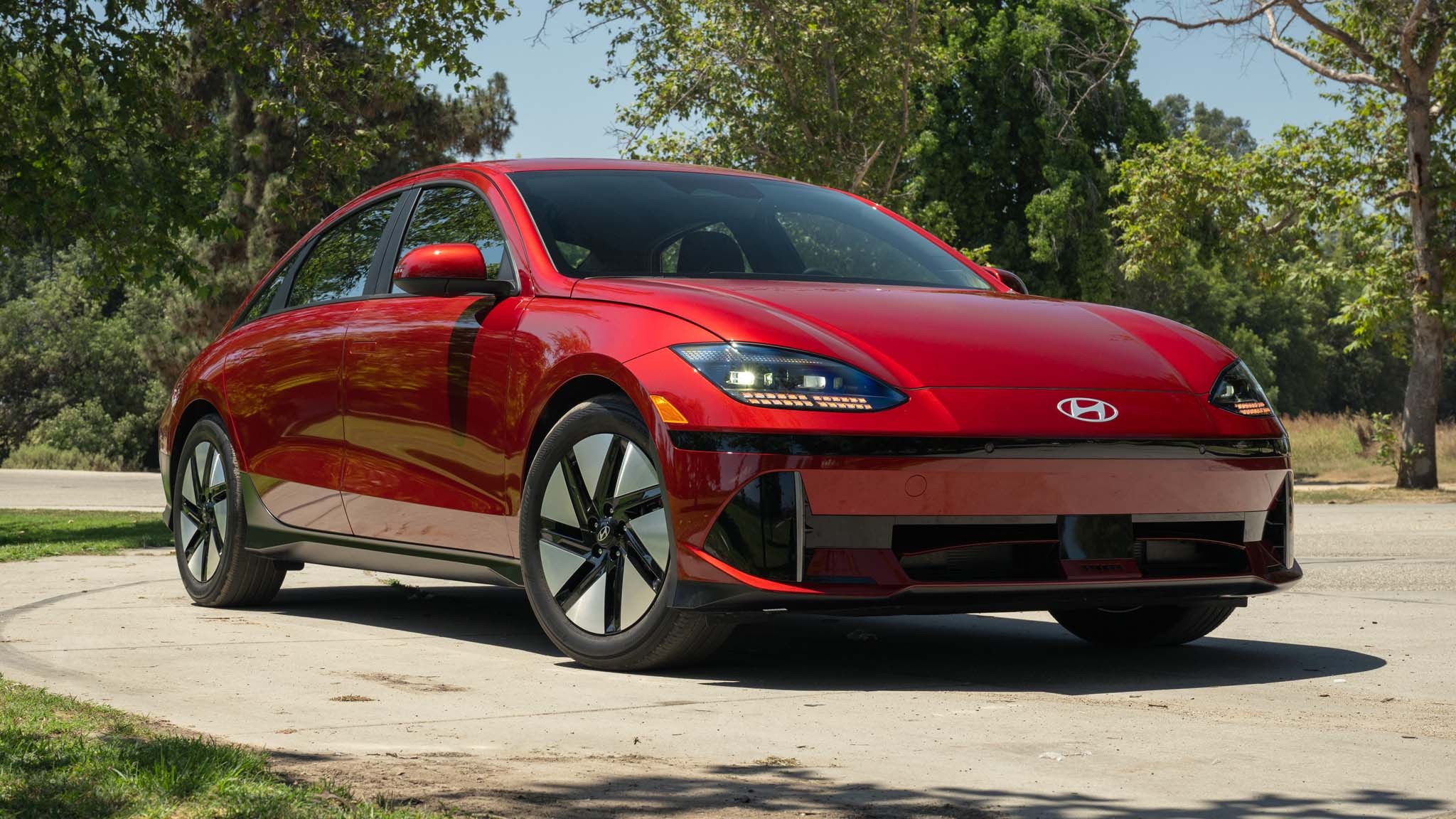 001 2024 hyundai ioniq 6 SE