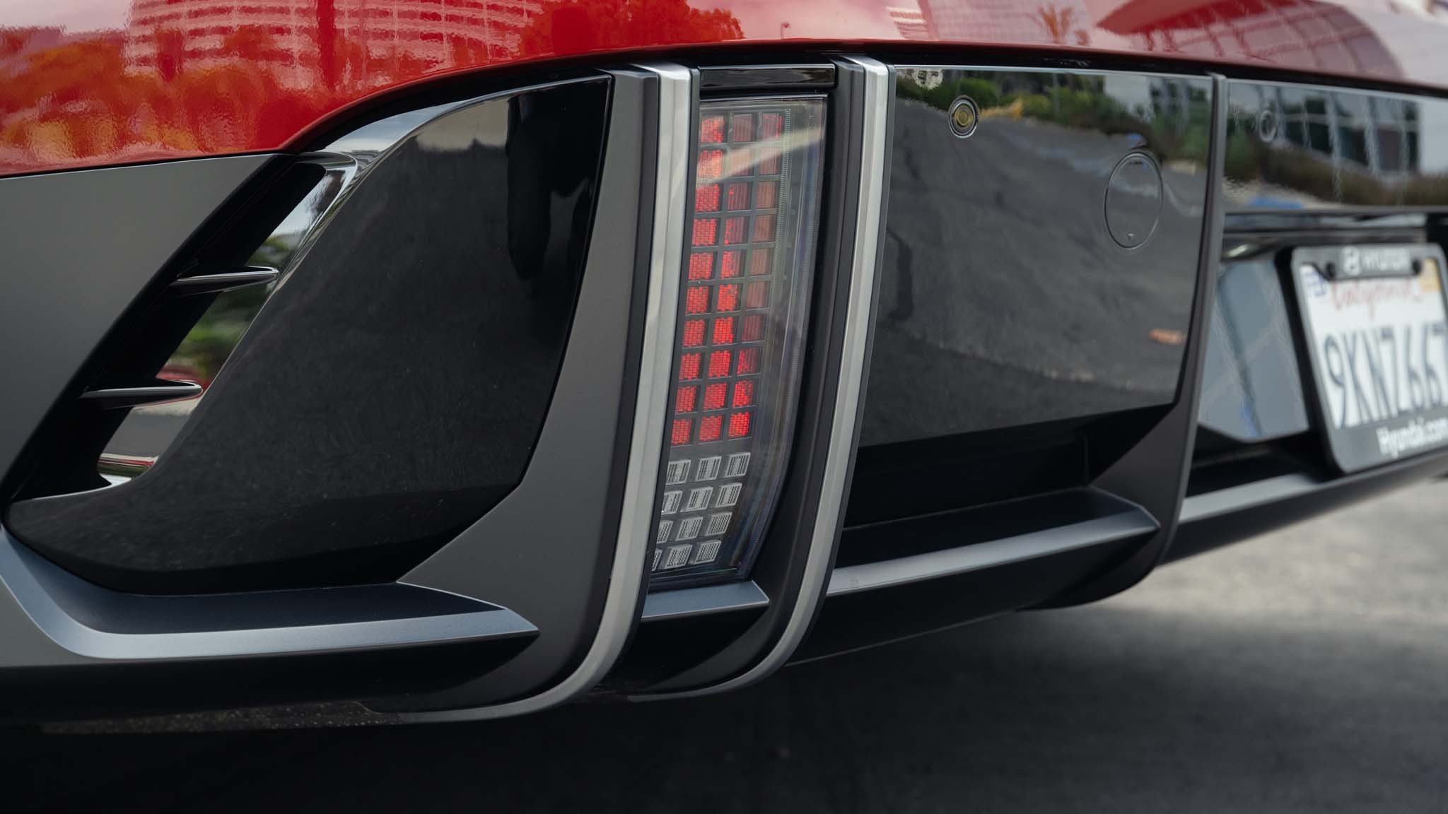 023 2024 hyundai ioniq 6 SE