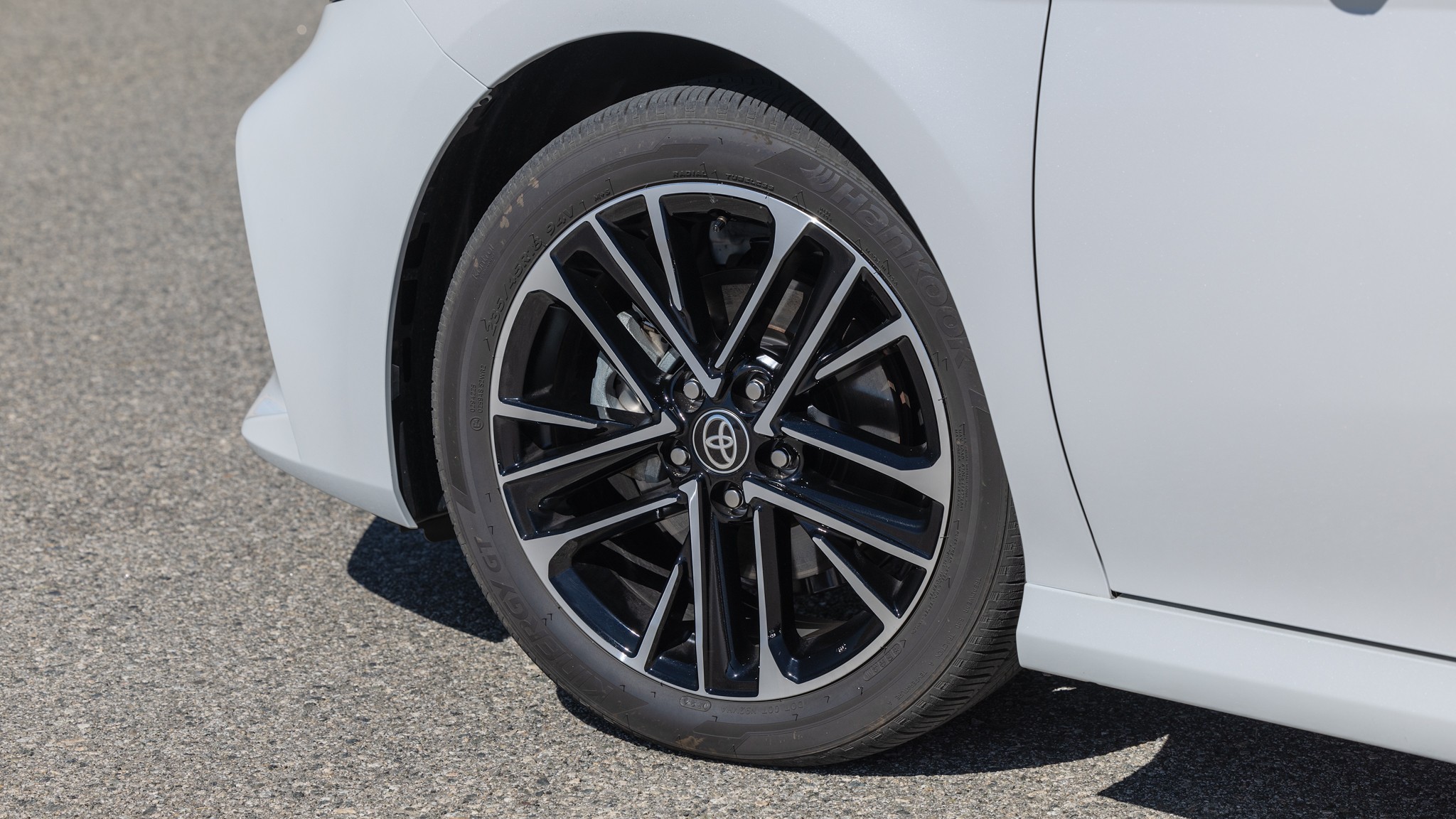 008 2025 Toyota Camry XLE Wheel