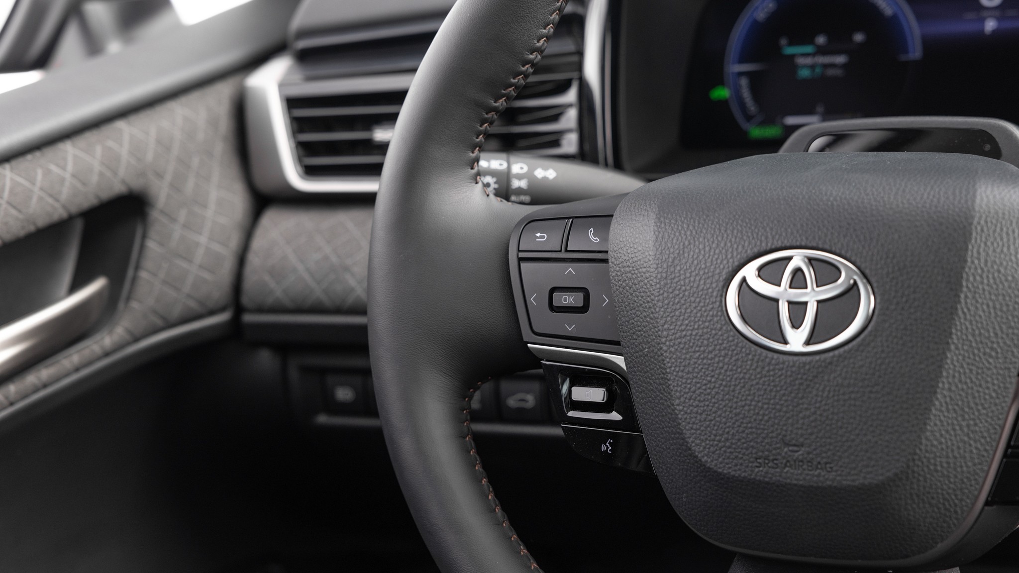 020 2025 Toyota Camry XLE