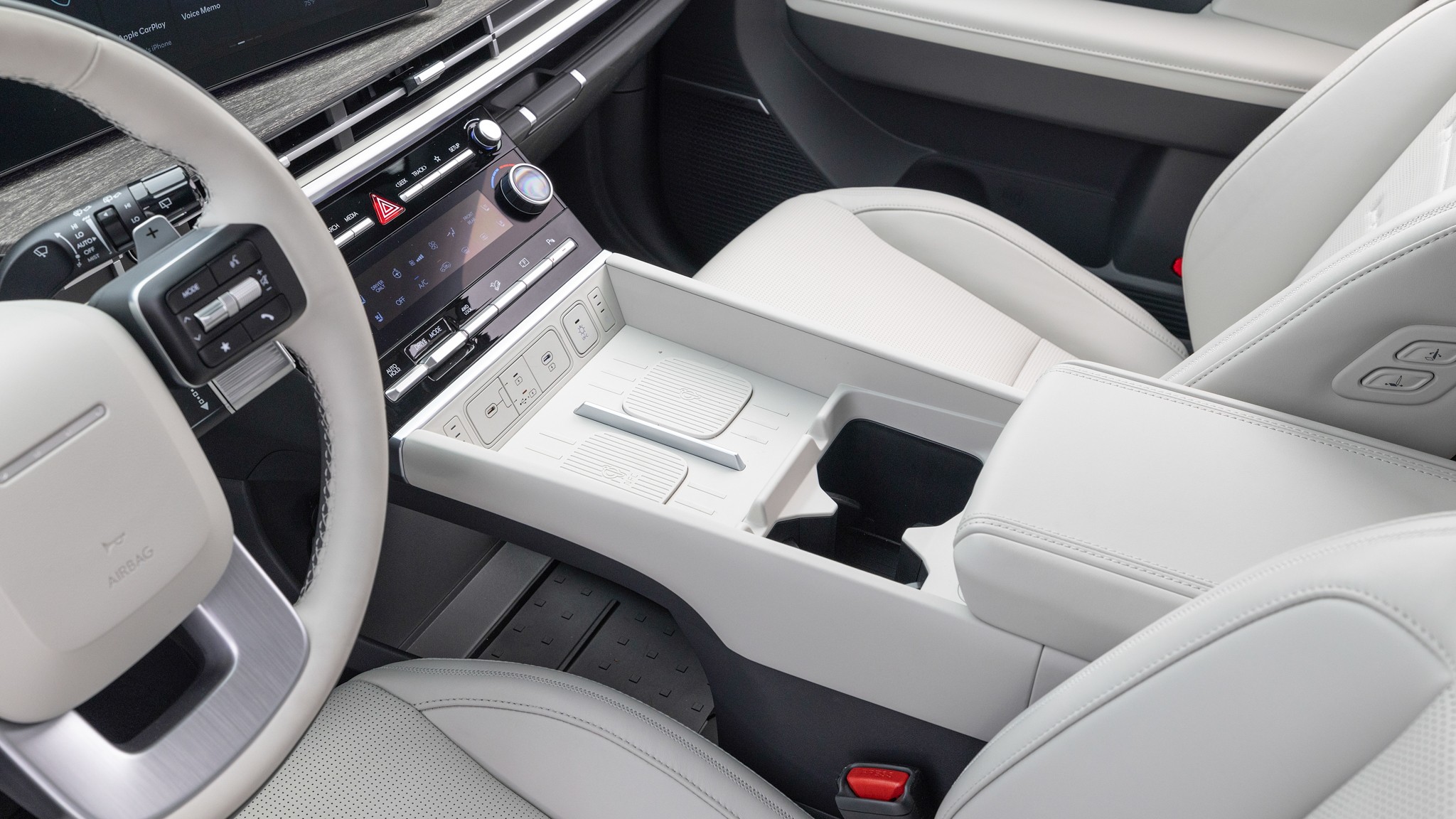 008 2024 Hyundai Sante Fe Hybrid AWD Caligraphy