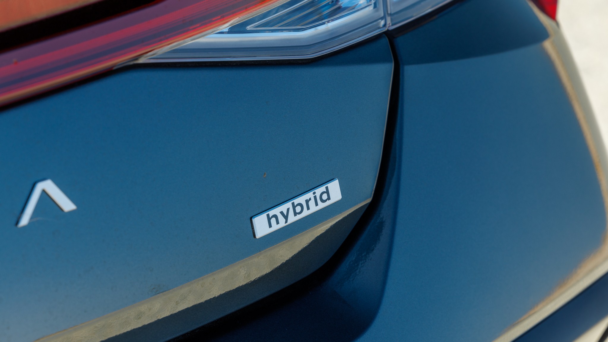 014 2024 Hyundai Elantra Hybrid COTY 2025