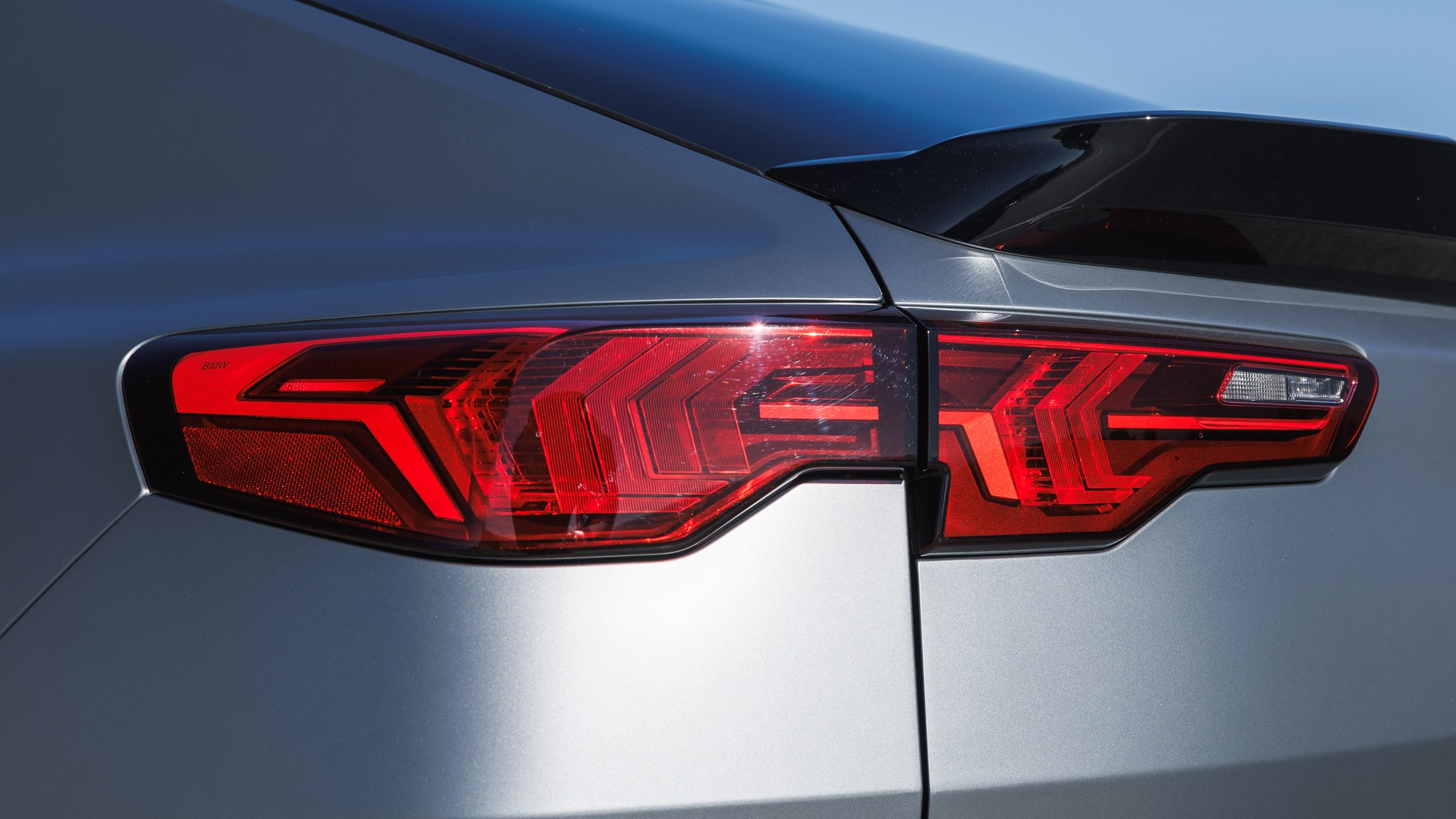 007 2024 BMW X2 M35i tailight