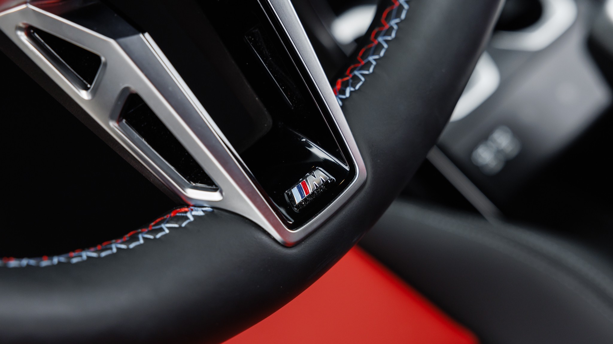 018 2024 BMW X2 M35i