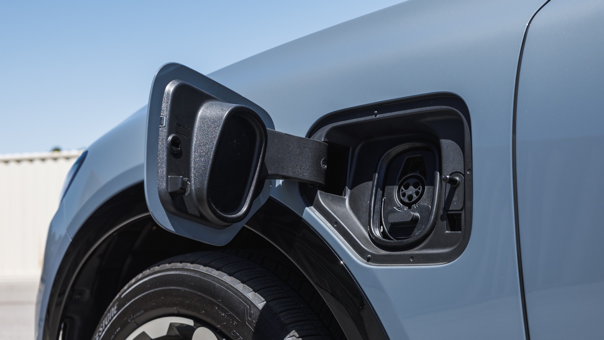 018 2024 Honda Prologue AWD Elite charging port