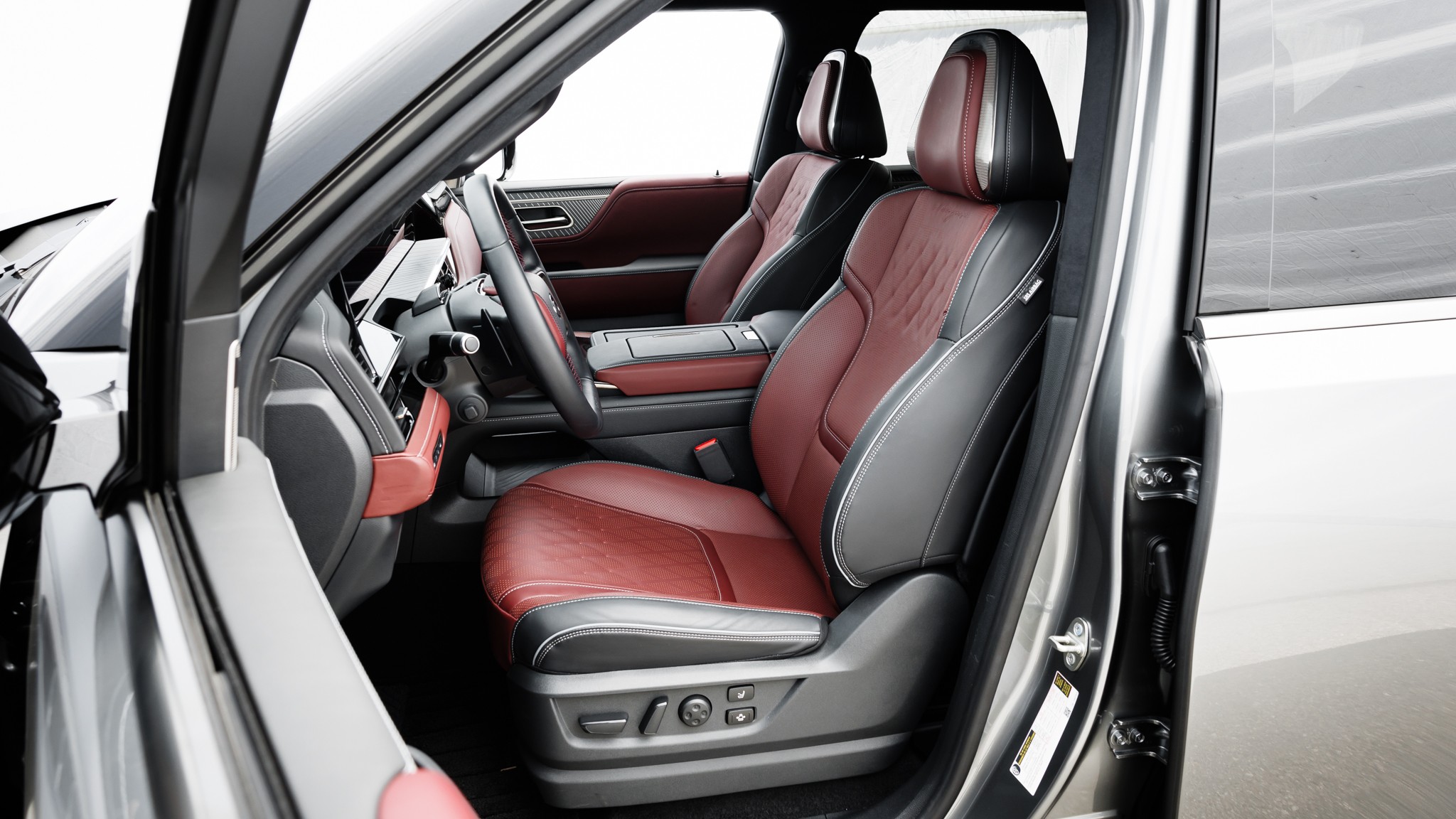 005 2025 Infiniti QX80 AWD Interior Front Seats