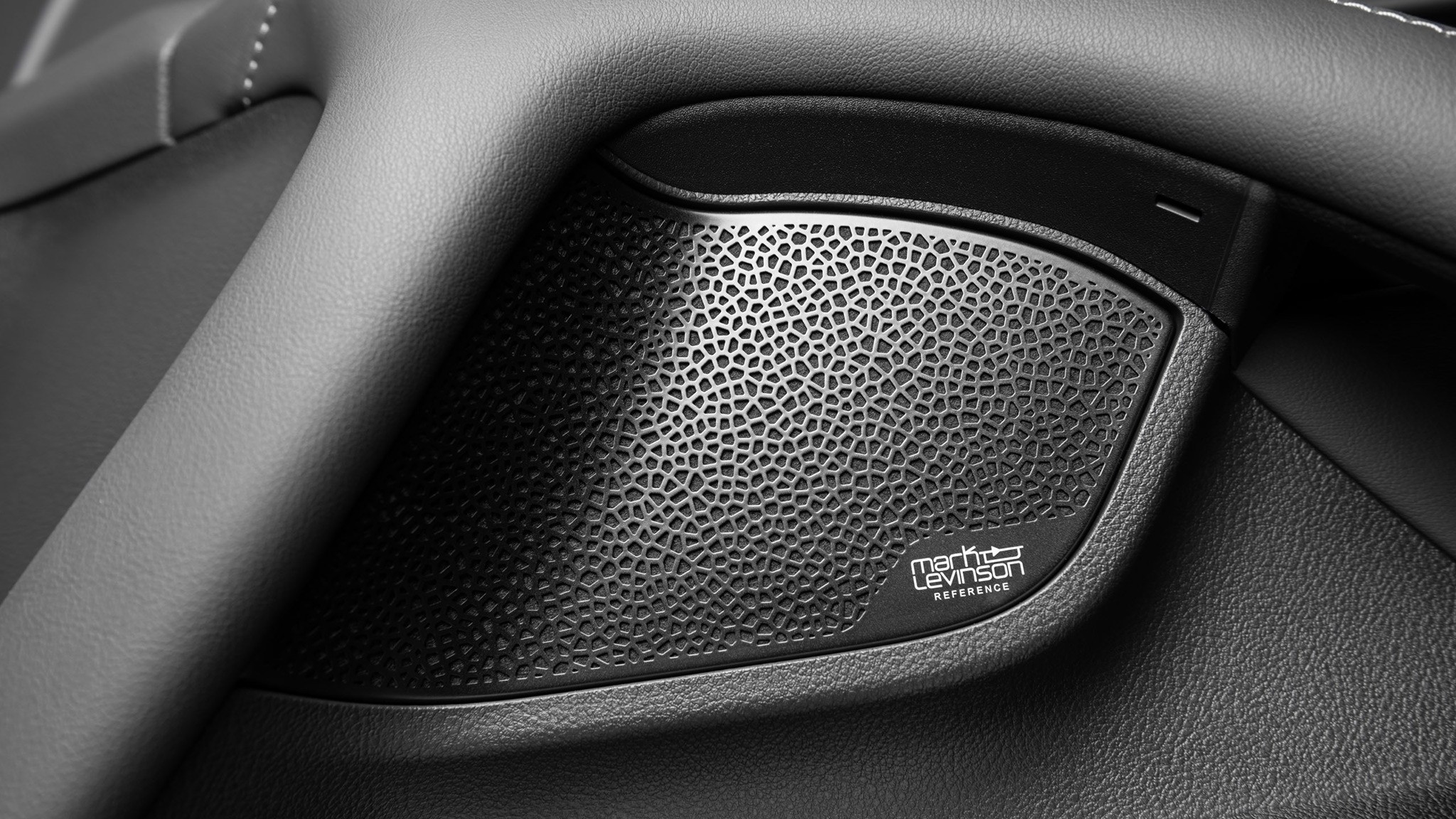 2025 Lexus LX600 Premium 2