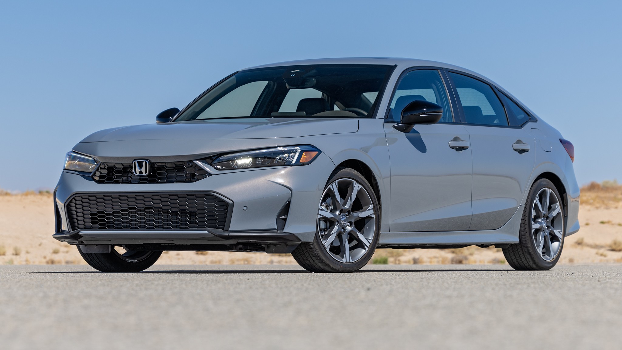 005 2025 Honda Civic Hybrid Sport Touring Front Three Quarter