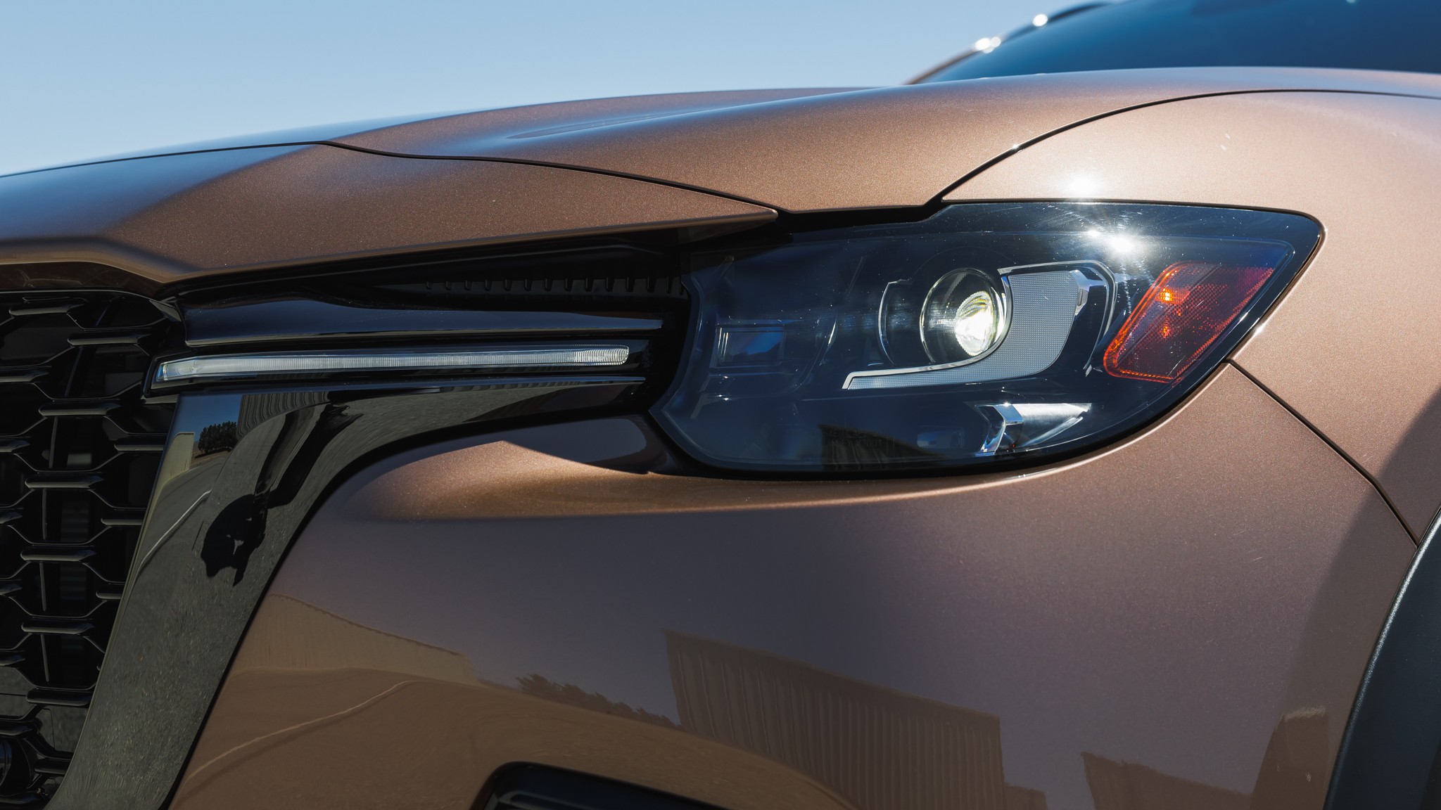 012 2025 Mazda CX70 PHEV headlight