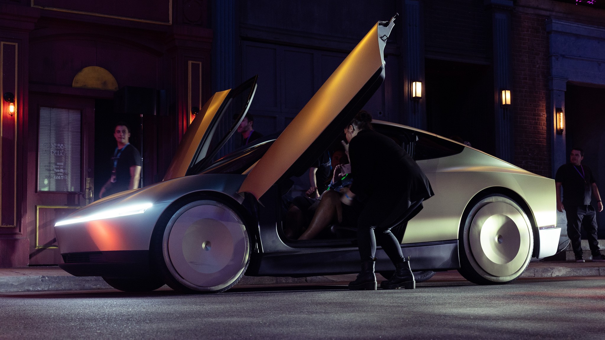 020 2025 Tesla RoboTaxi