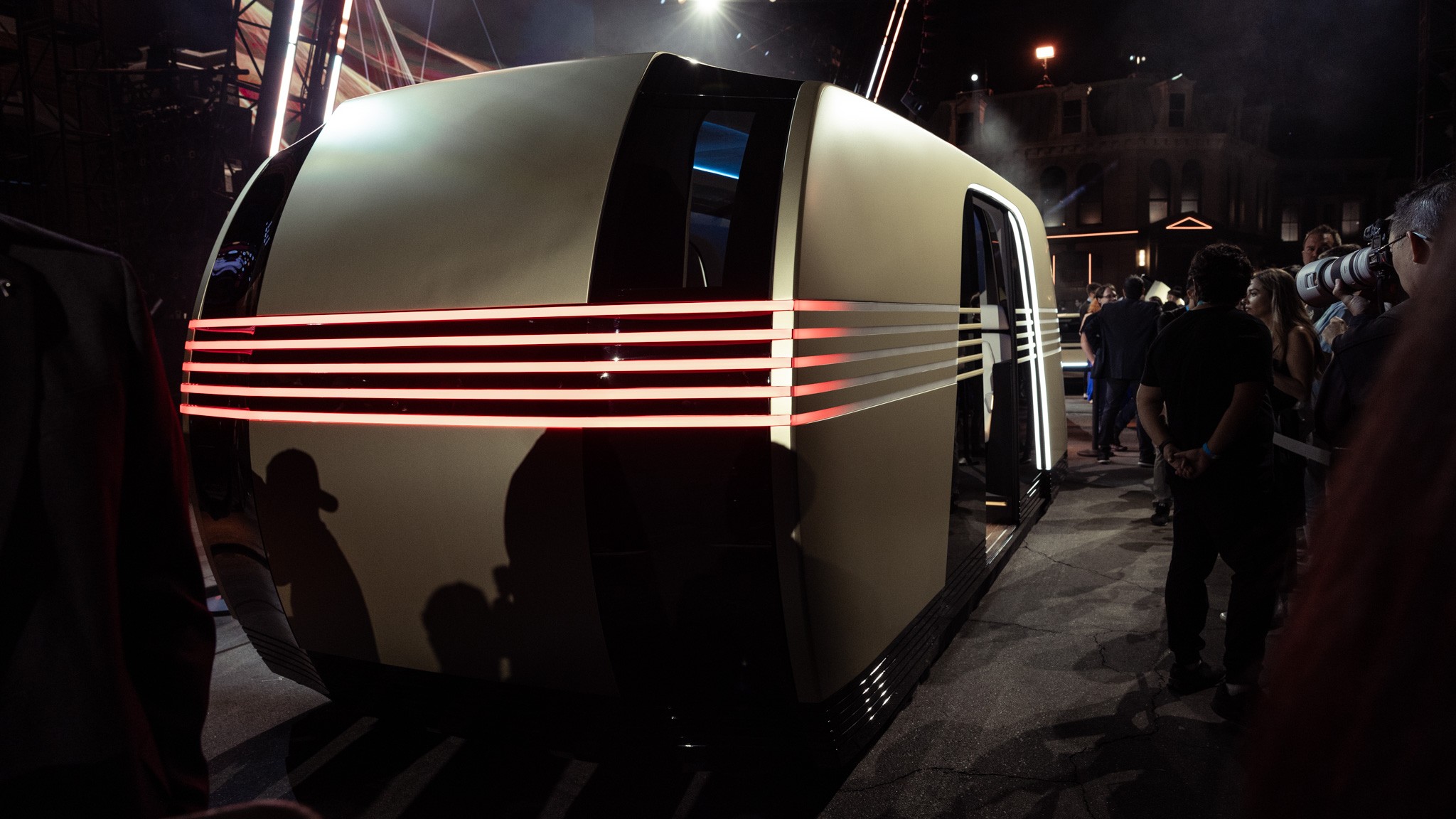 032 2025 Tesla RoboTaxi