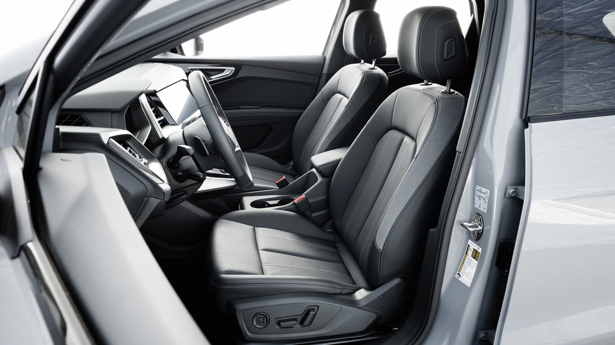 006 2024 Audi Q4 eTron