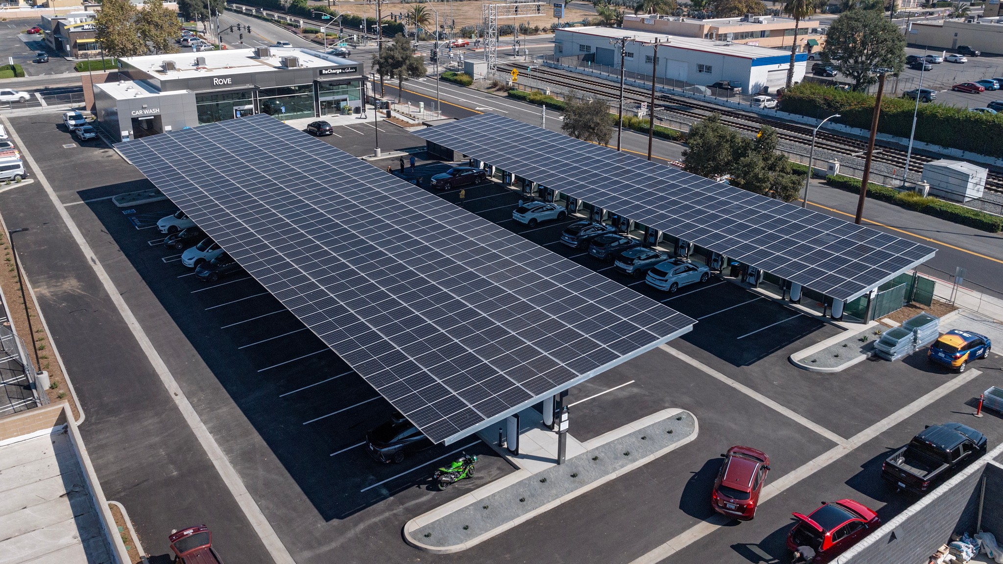 006 2024 Rove Charging Station Rolls Royce Spectre