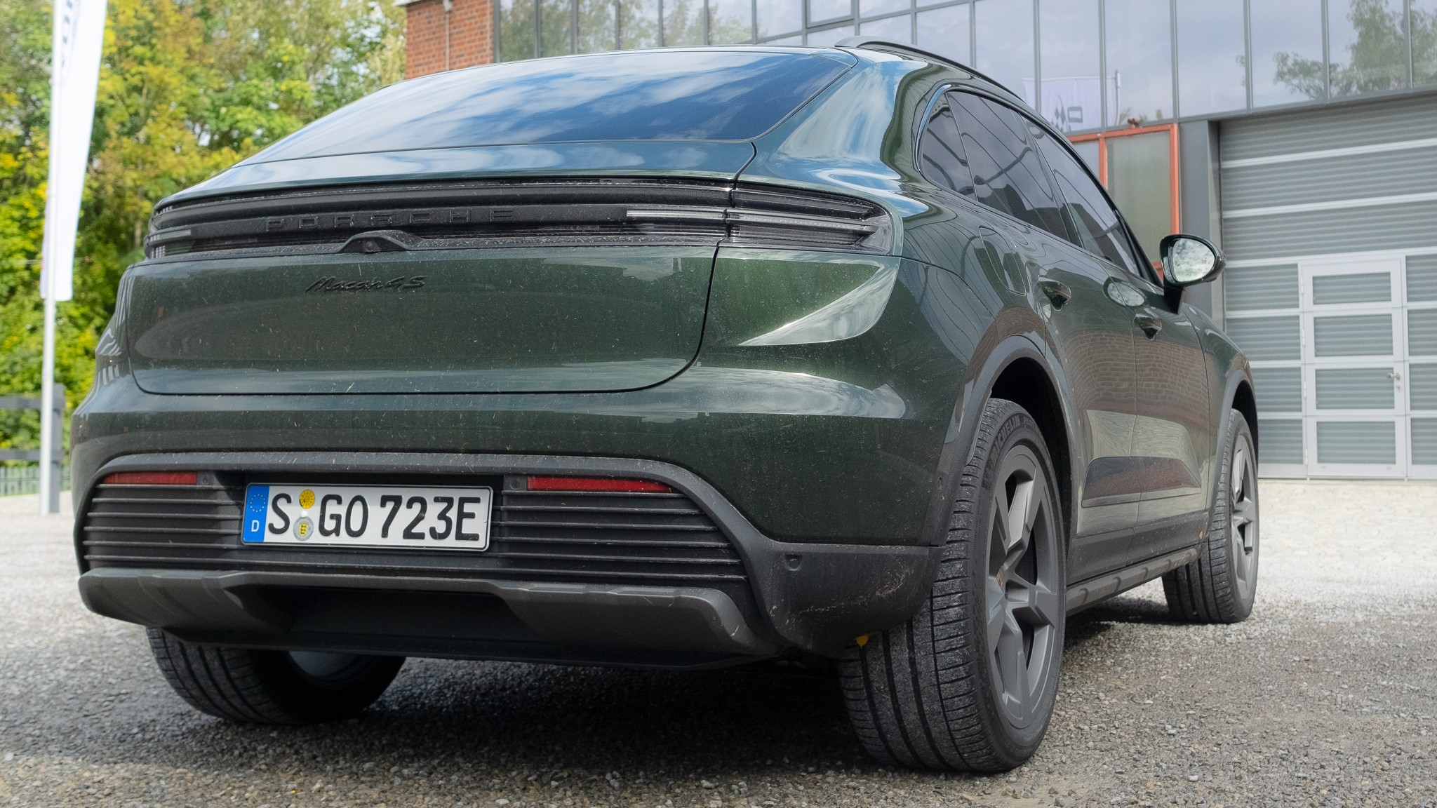 Macan EV Stuttgart Drive 8