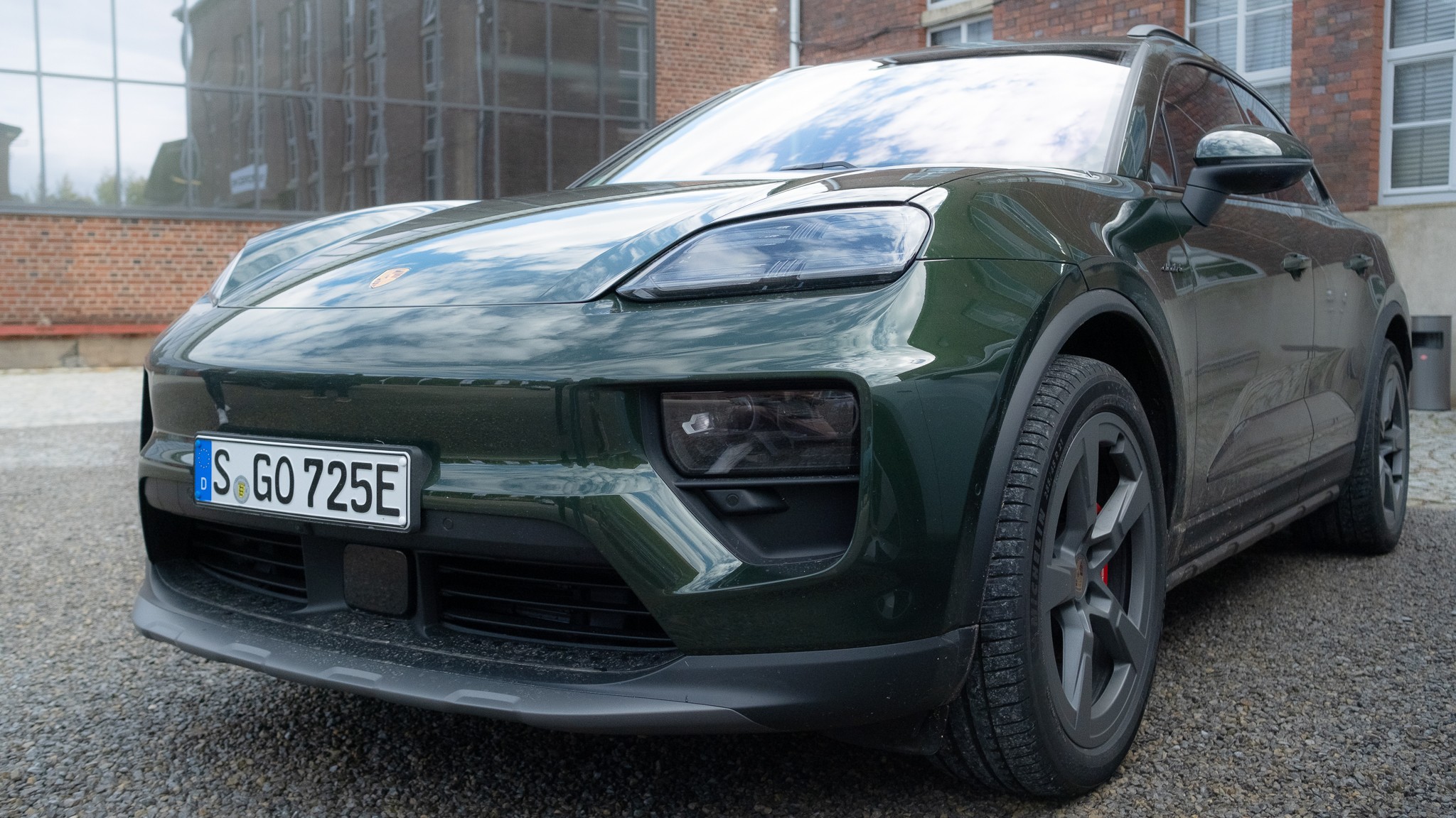 Macan EV Stuttgart Drive