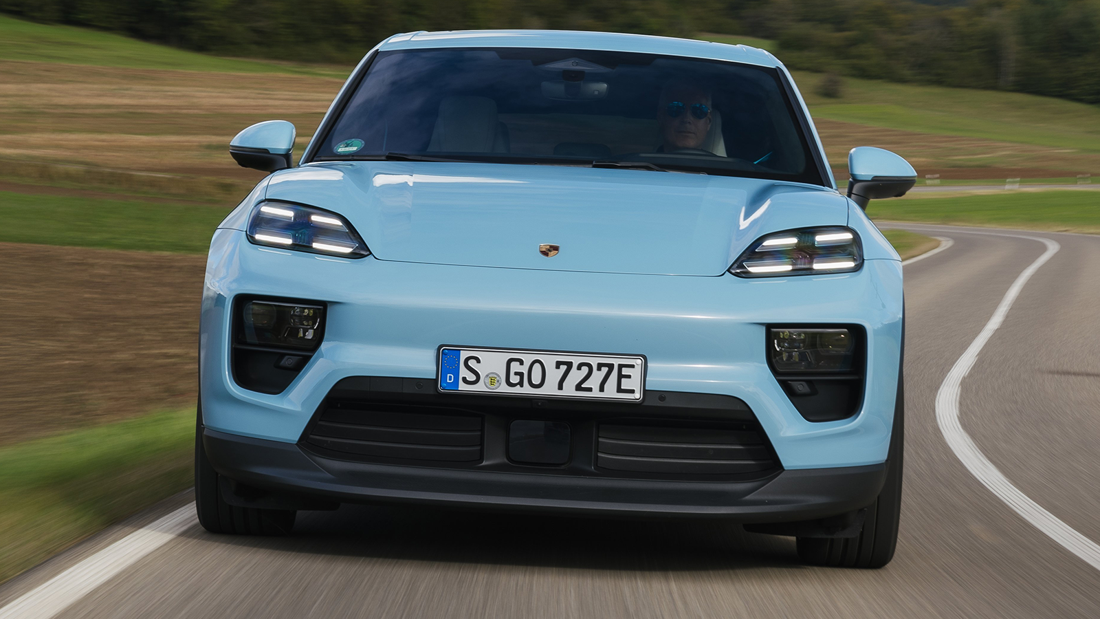 2025 Porsche Macan EV base 5
