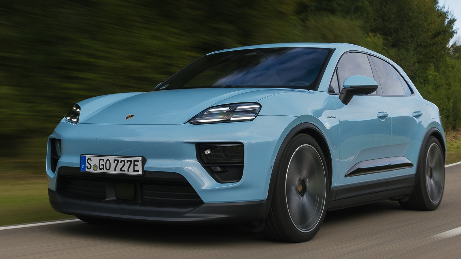 2025 Porsche Macan EV base 2