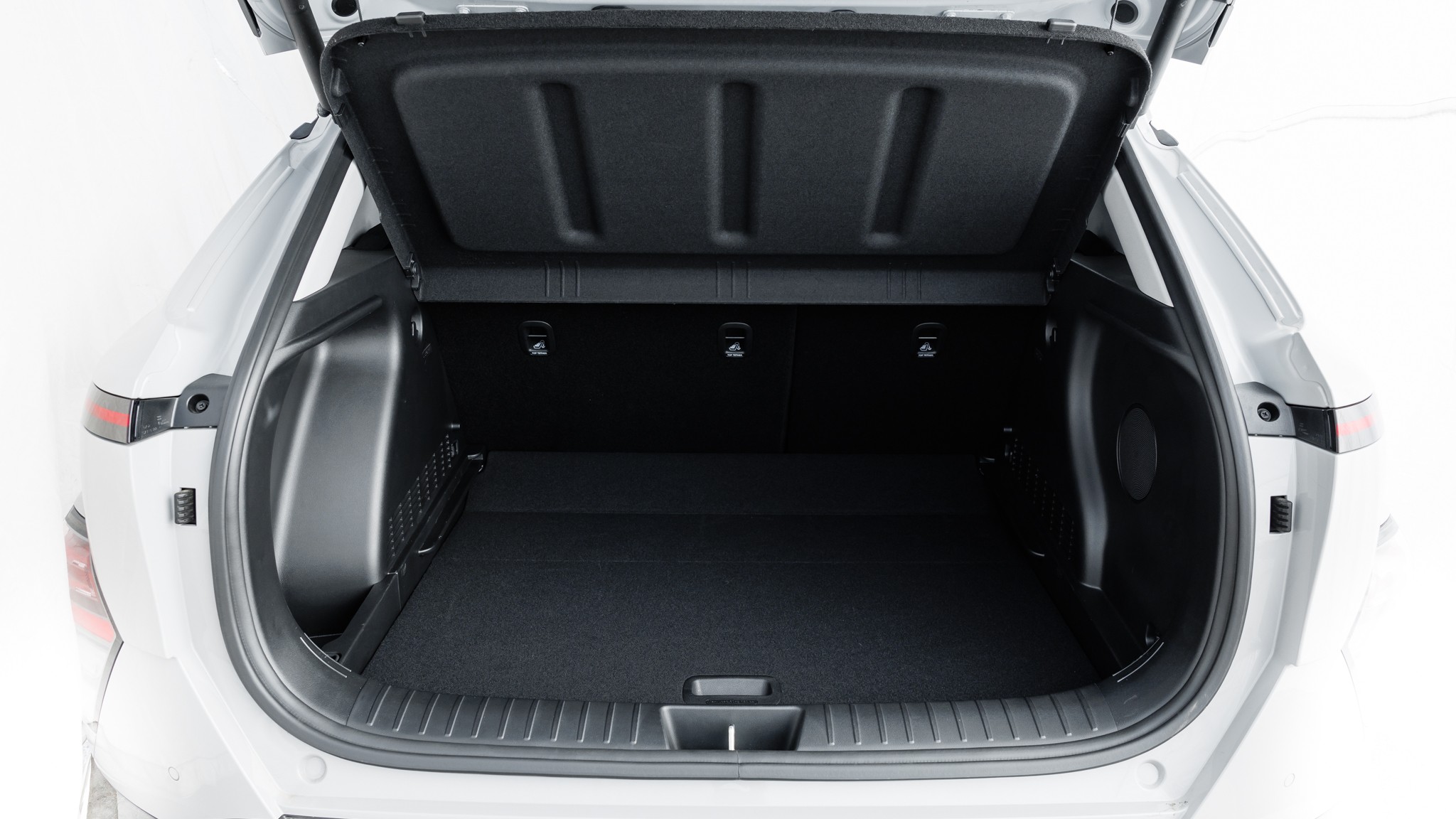 008 2024 Hyundai Kona Electric Limited trunk