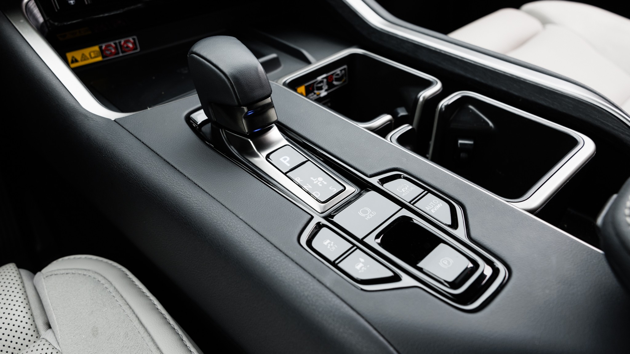 005 2024 Lexus TX 550h Luxury