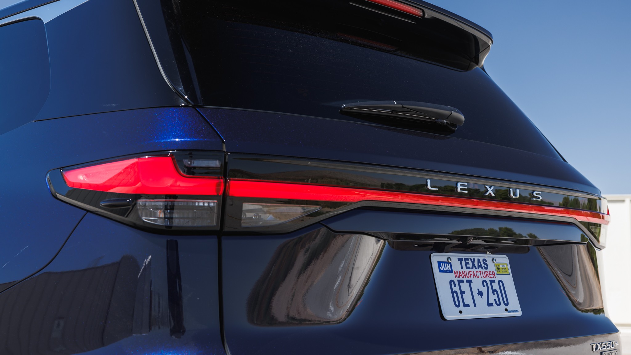 008 2024 Lexus TX 550h Luxury