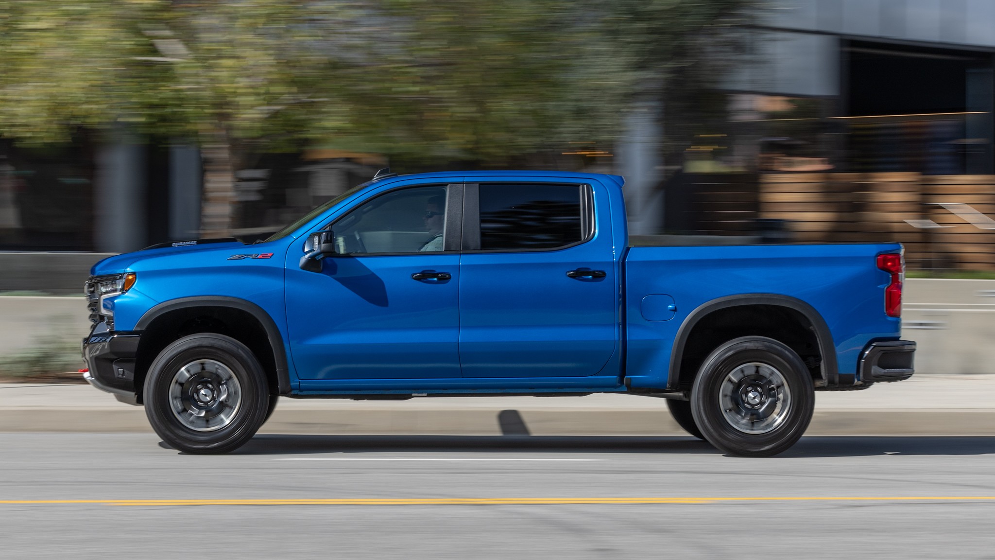011 2024 Chevrolet Silverado ZR2 side profile