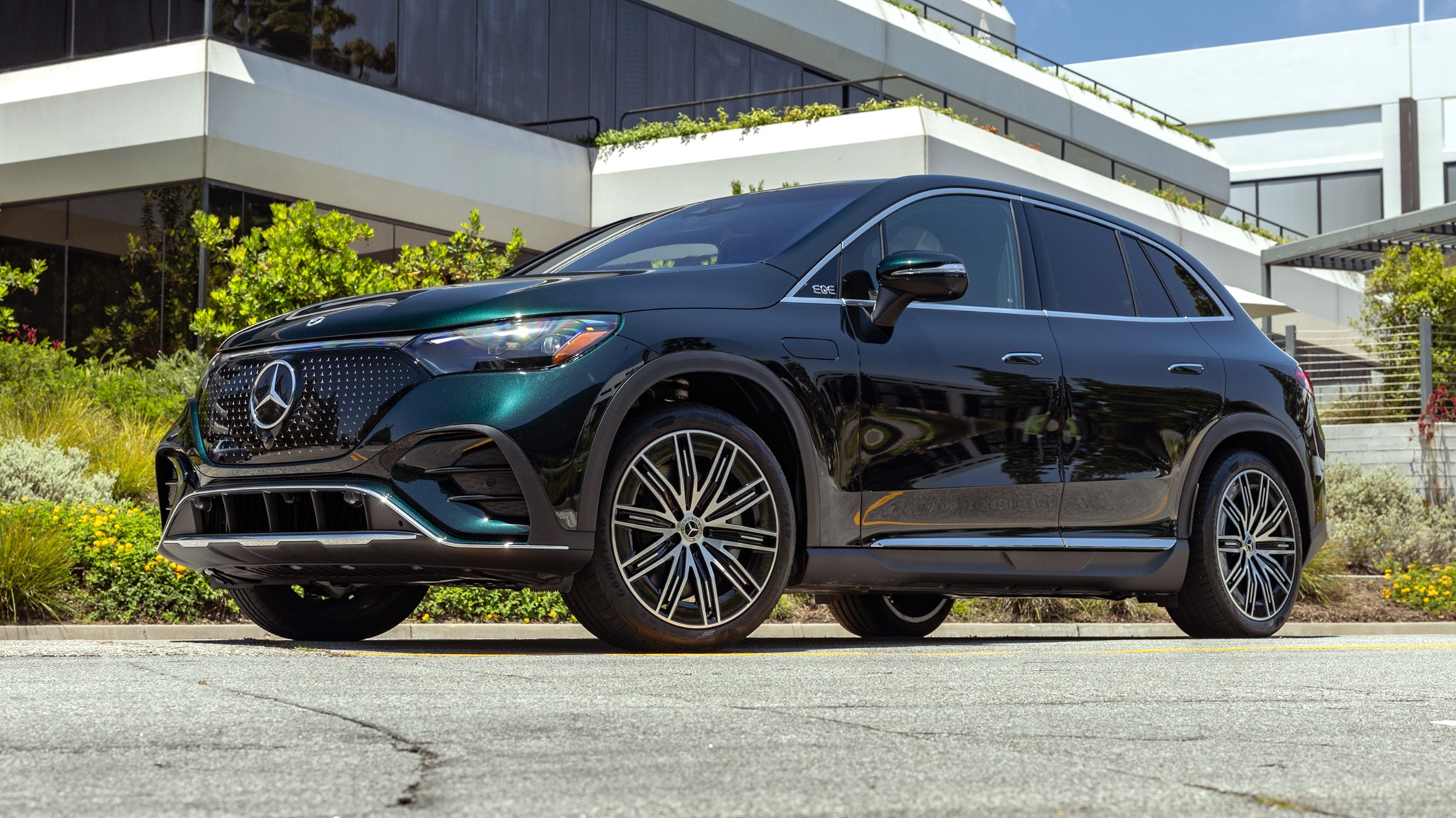 2025 Mercedes-Benz EQE-Class SUV