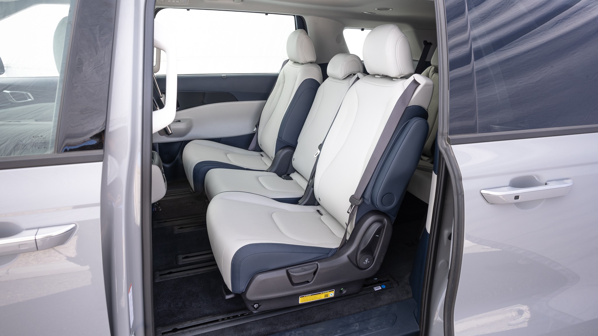 020 2025 KIA Carnival Hybrid Prestige Second Row Seat