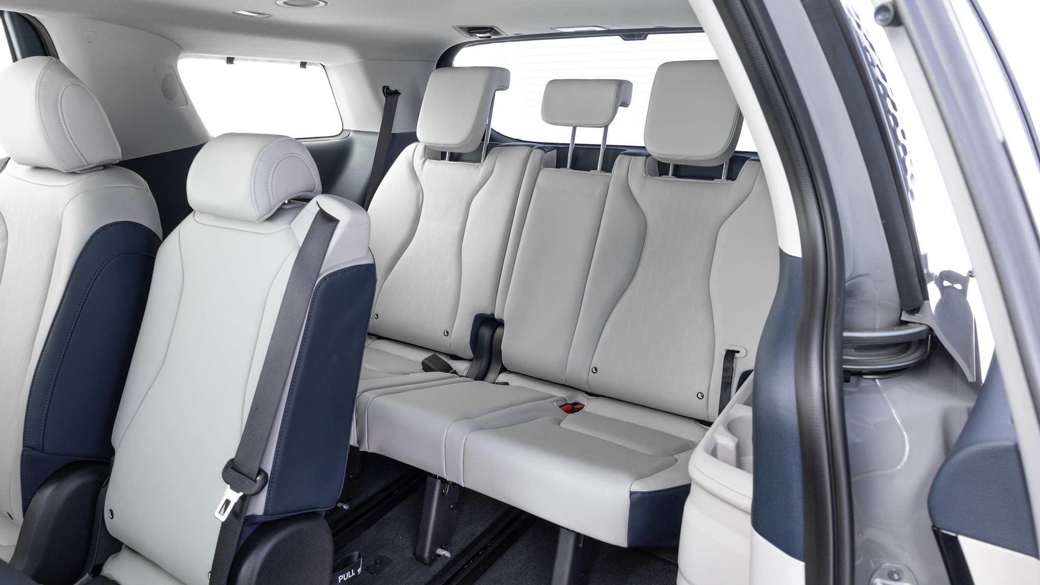 021 2025 KIA Carnival Hybrid Prestige Third Row Seat