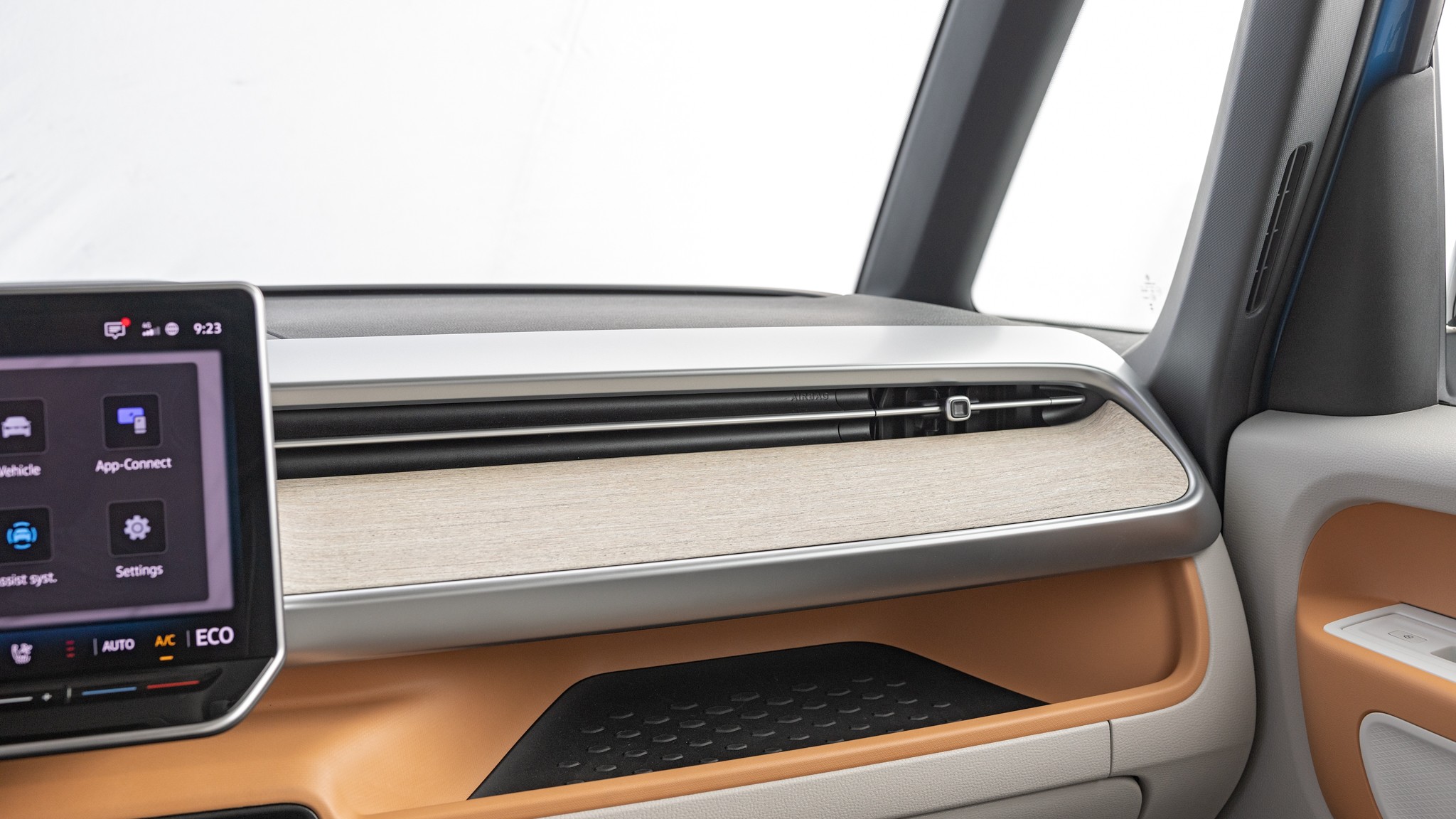 016 2025 Volkswagen ID Buzz