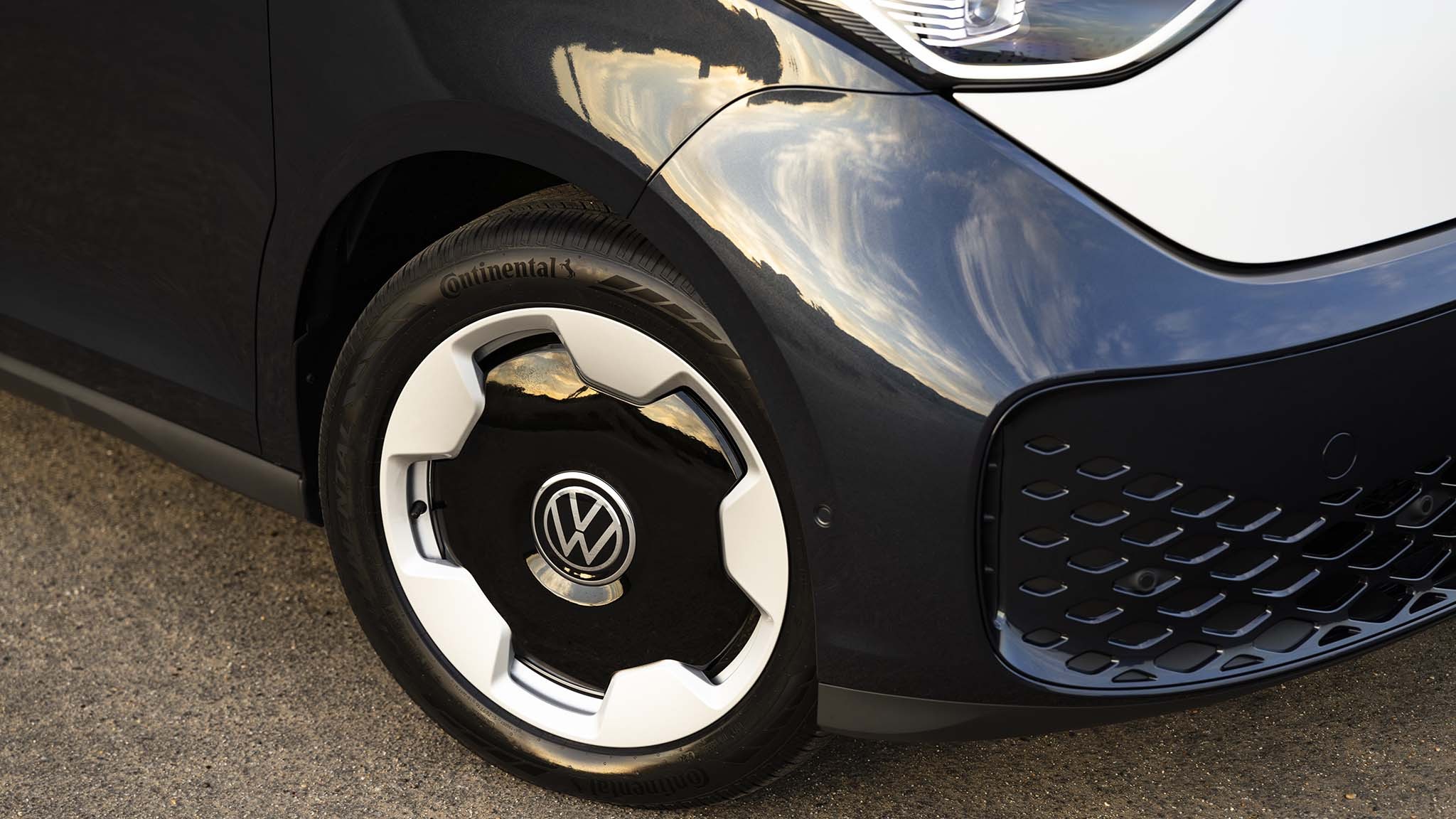 0018 2025 volkswagen id buzz wheel