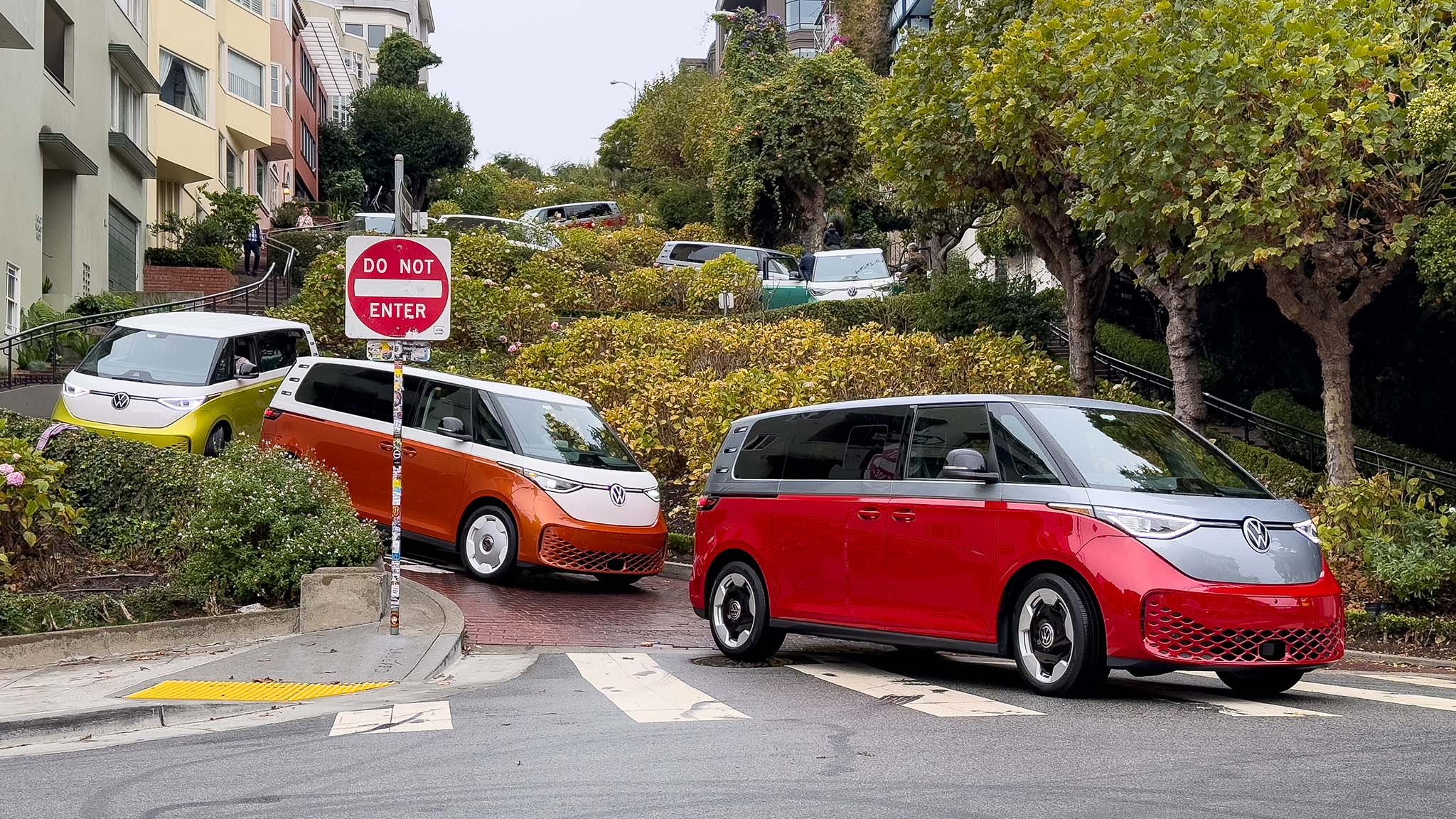 2025 volkswagen id buzz metro silver cherry red lombard street