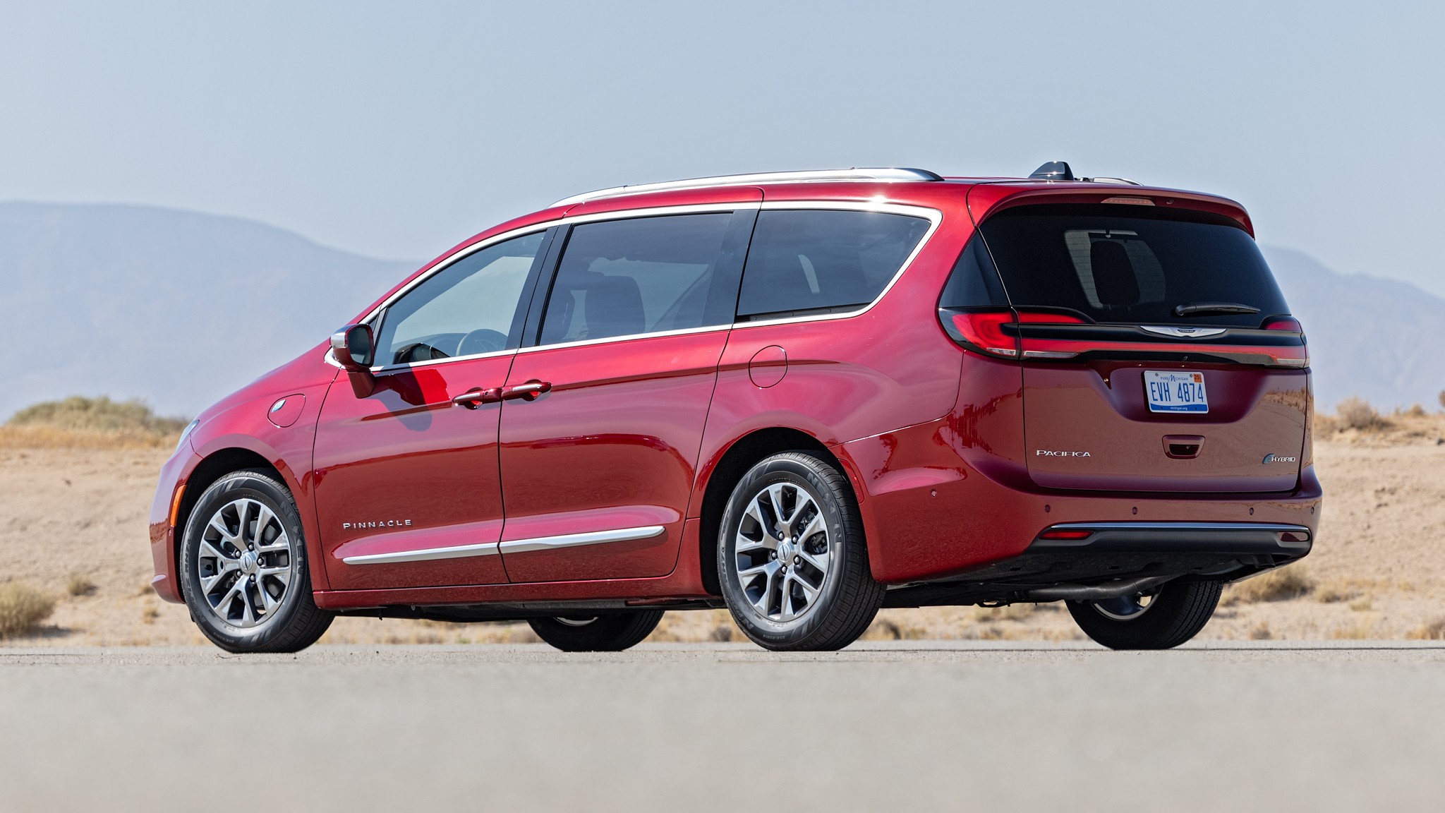 005 2024 Chysler Pacifica eHybrid Pinnacle