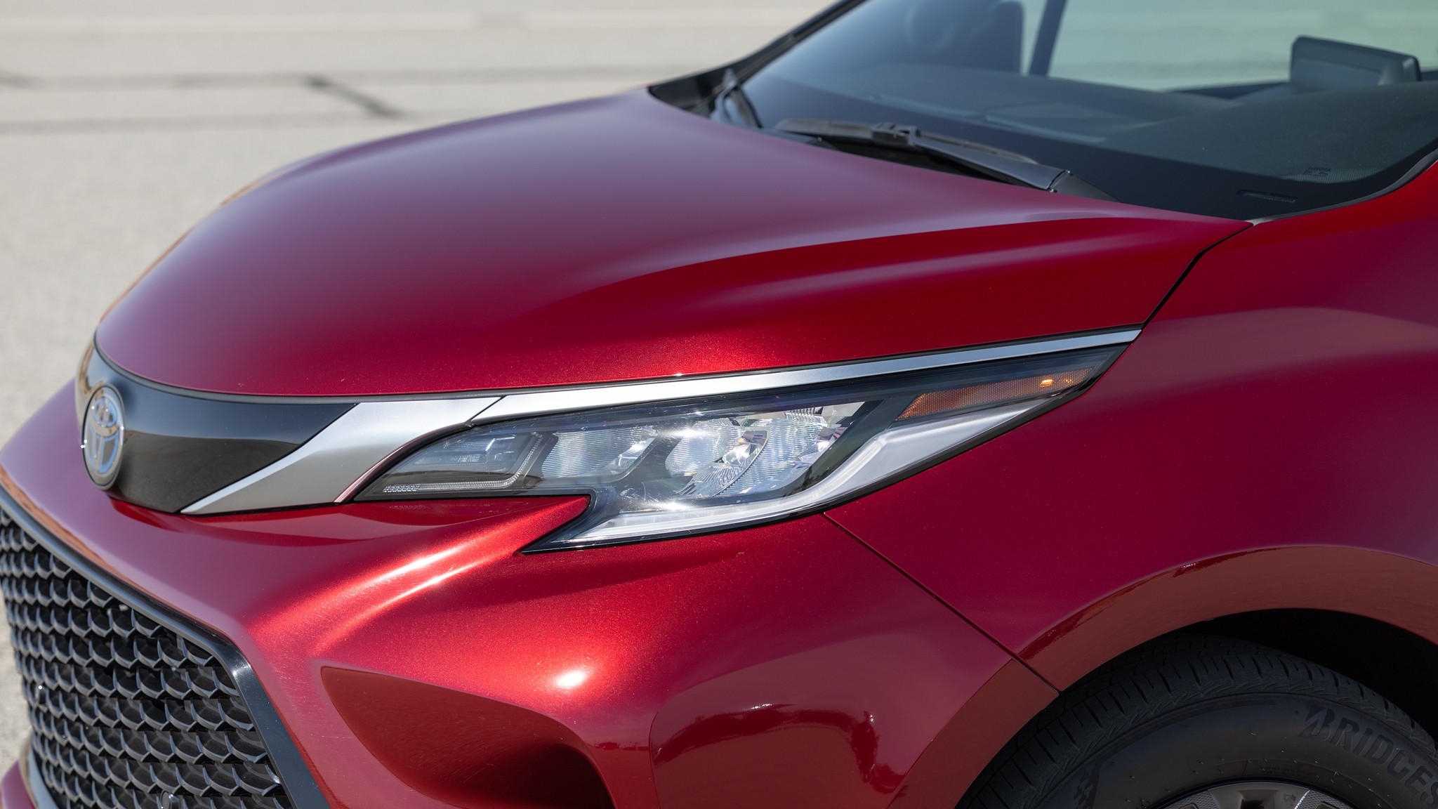 008 2024 Toyota Sienna XSE AWD