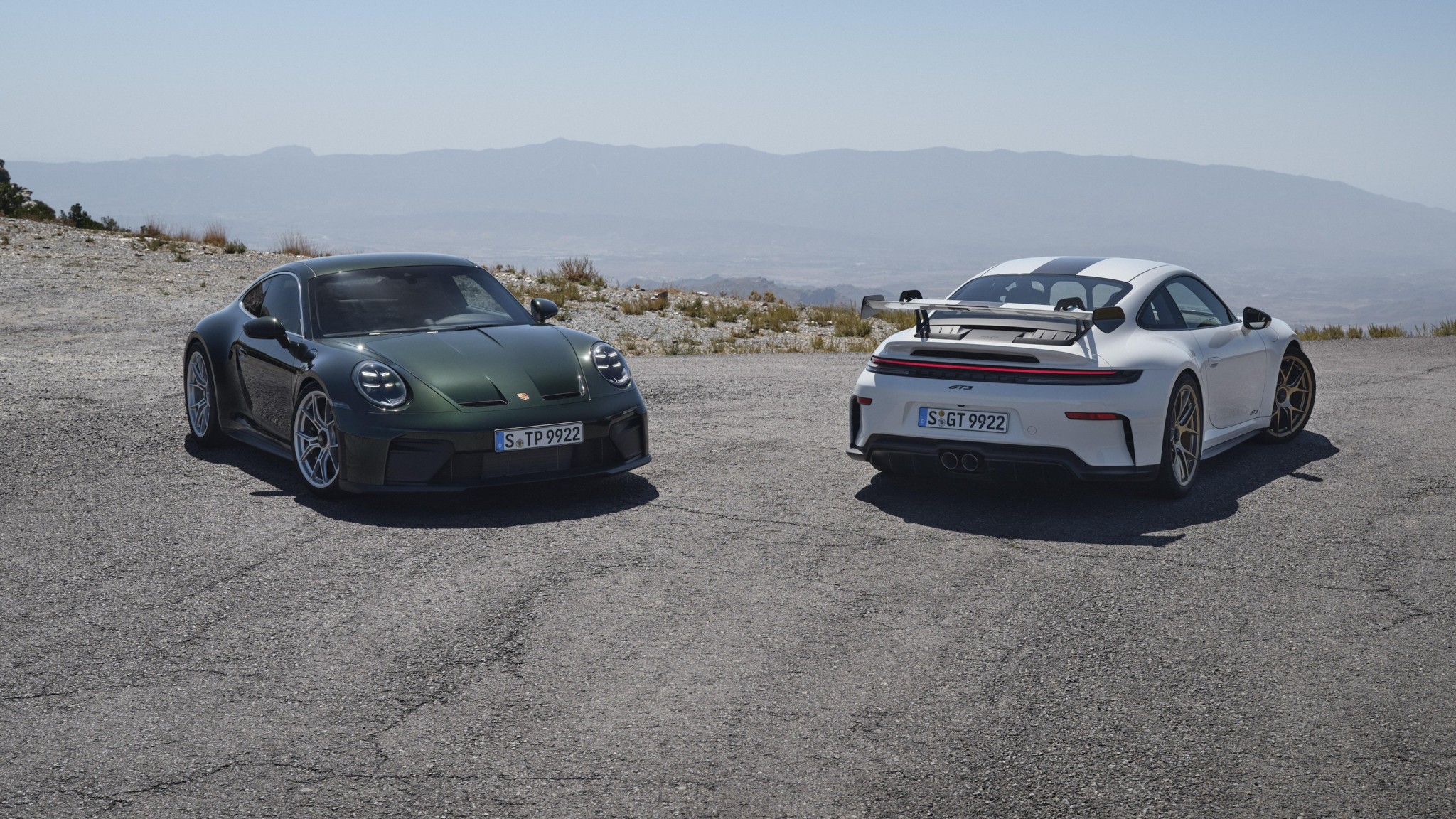 2025 Porsche 911 GT3 Sports Car 1