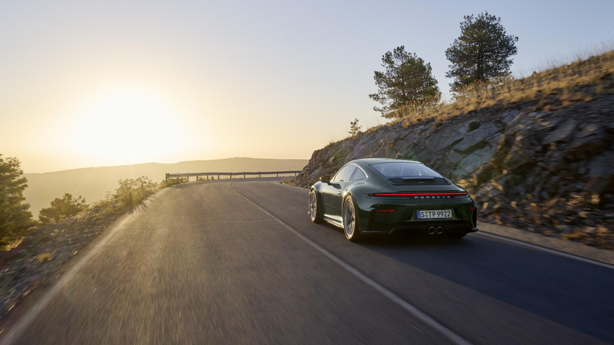 2025 Porsche 911 GT3 Sports Car 9