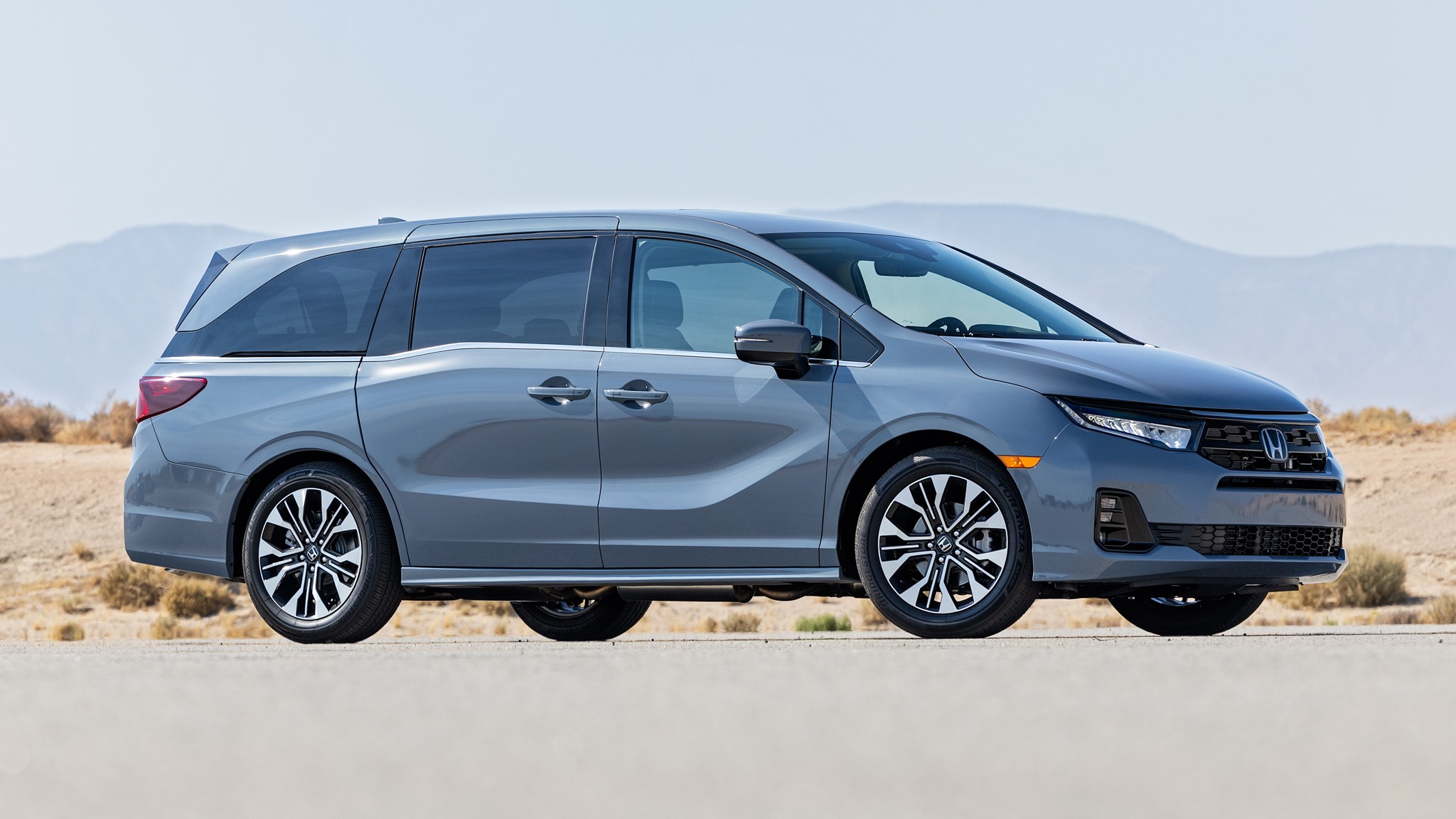 004 2025 Honda Odyssey Elite