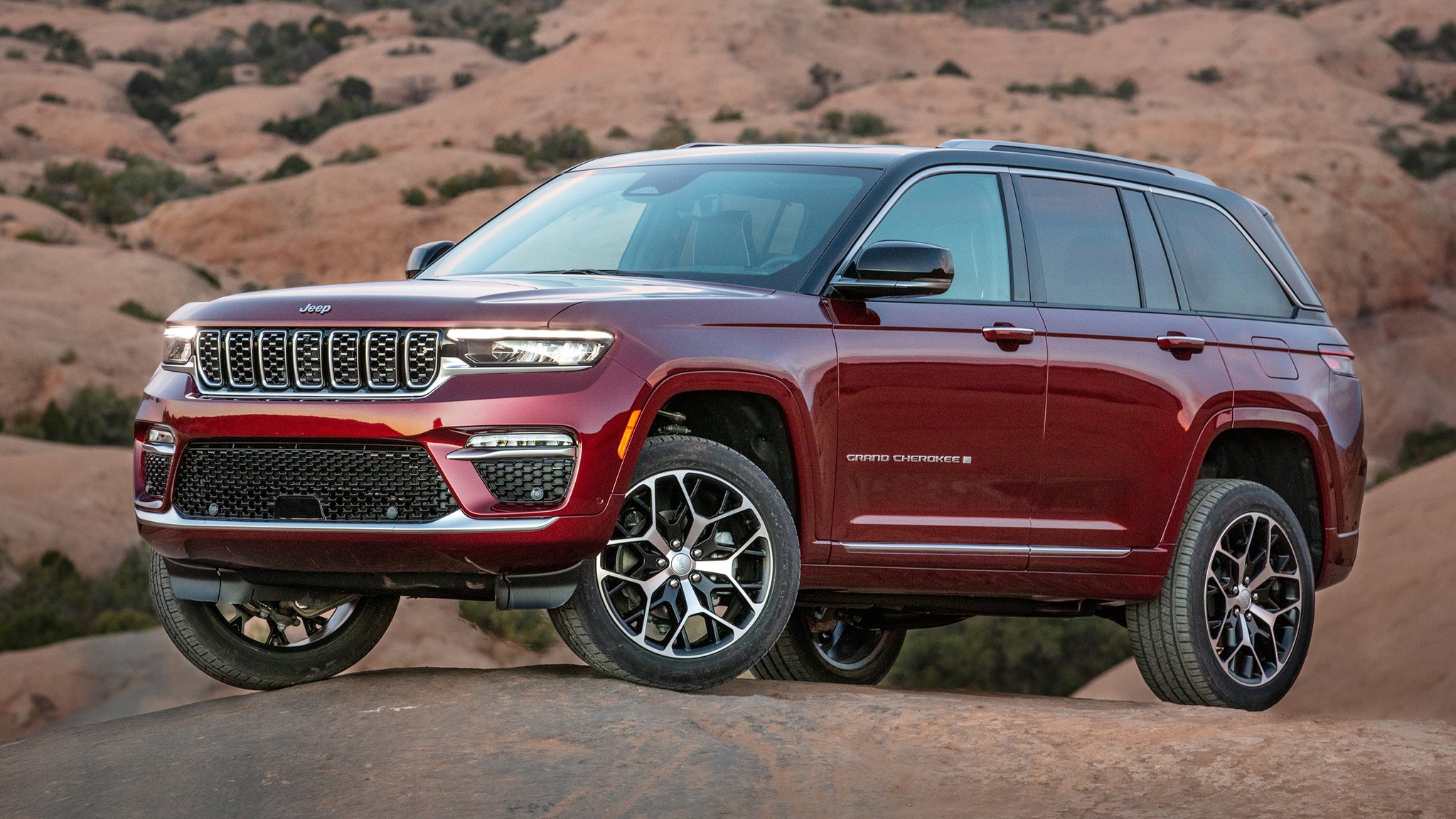 2025 Jeep Grand Cherokee 12