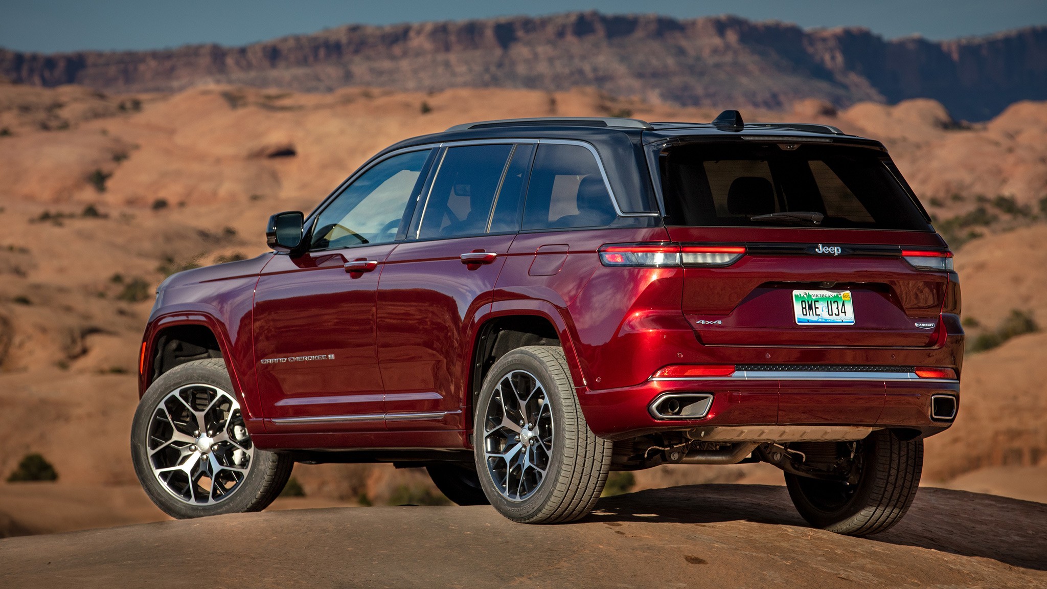 2025 Jeep Grand Cherokee 17