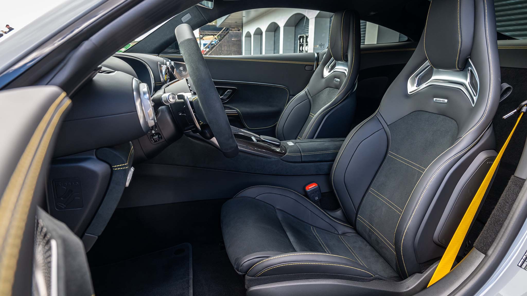 015 2025 mercedes amg gt63 pro 4matic plus seats