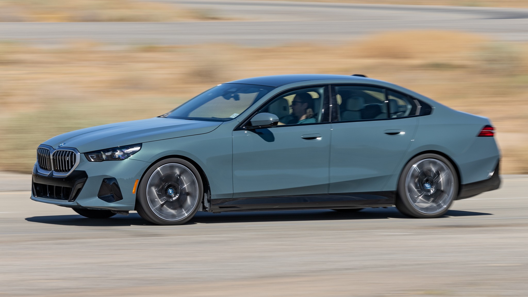 001 2024 BMW i5 eDrive40 Lead