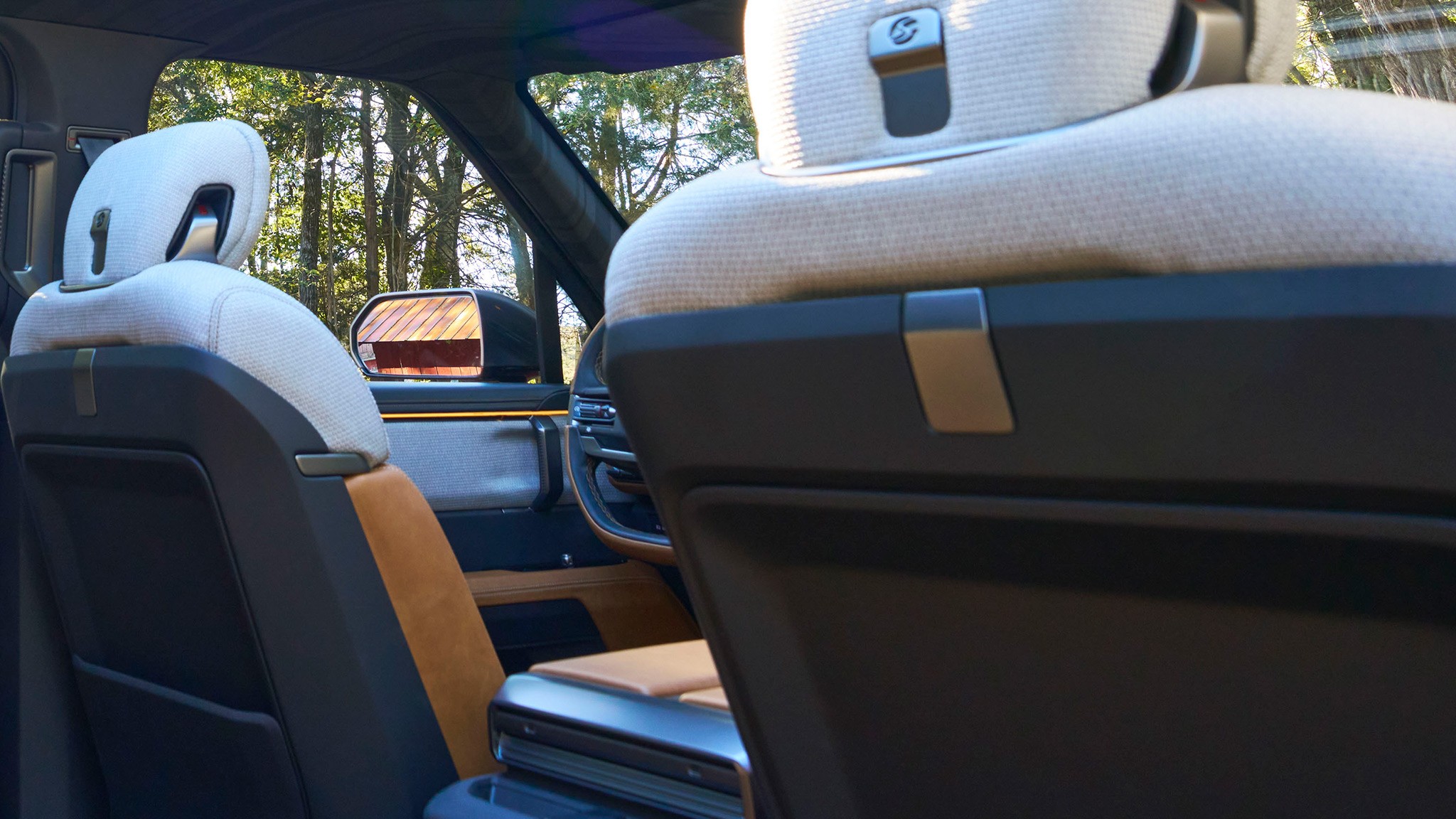 Scout Traveler EV SUV concept debut 17