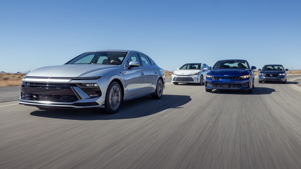 006 2025 Midsize Sedans Motion Group