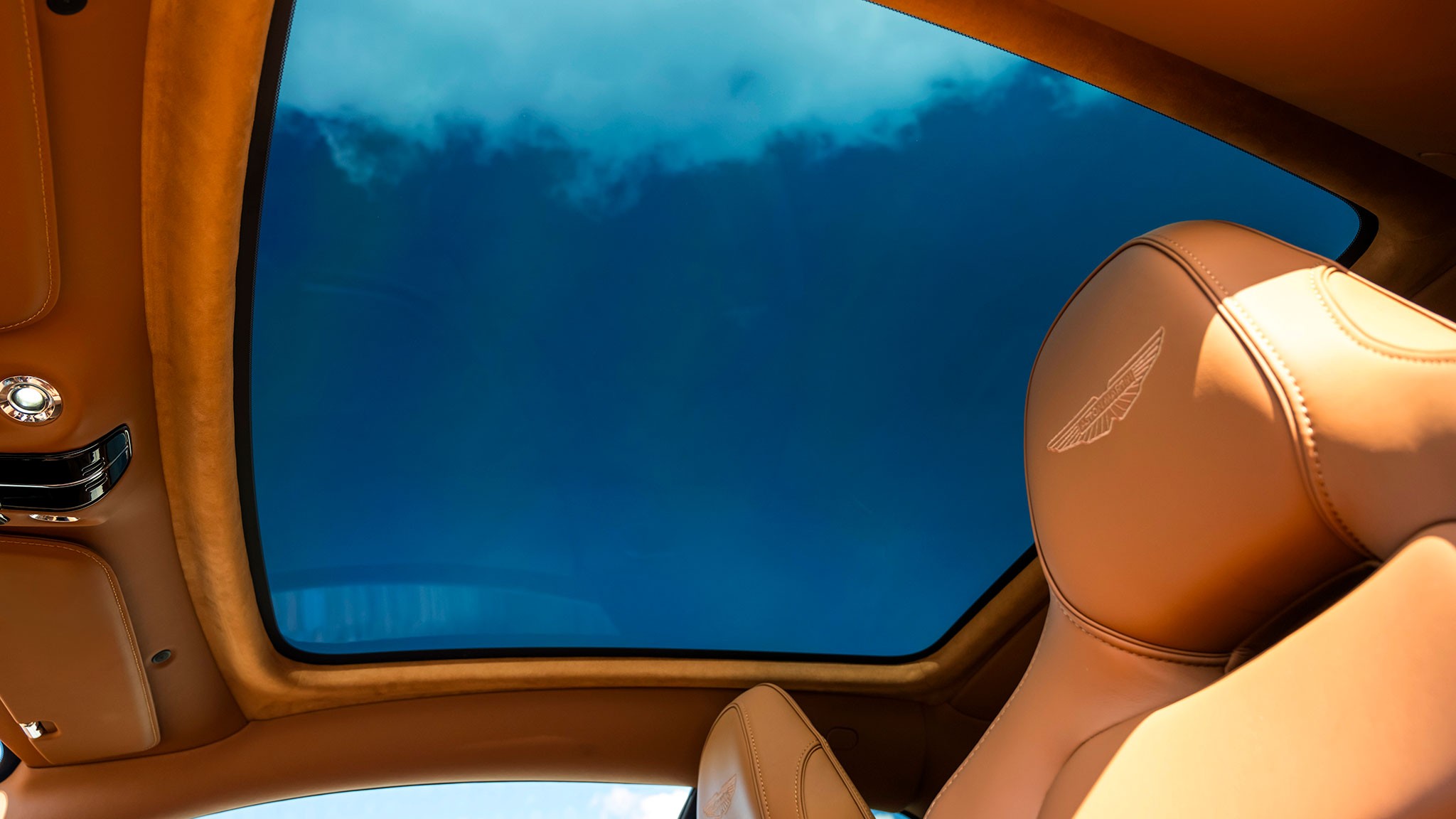 2025 aston martin vanquish 20