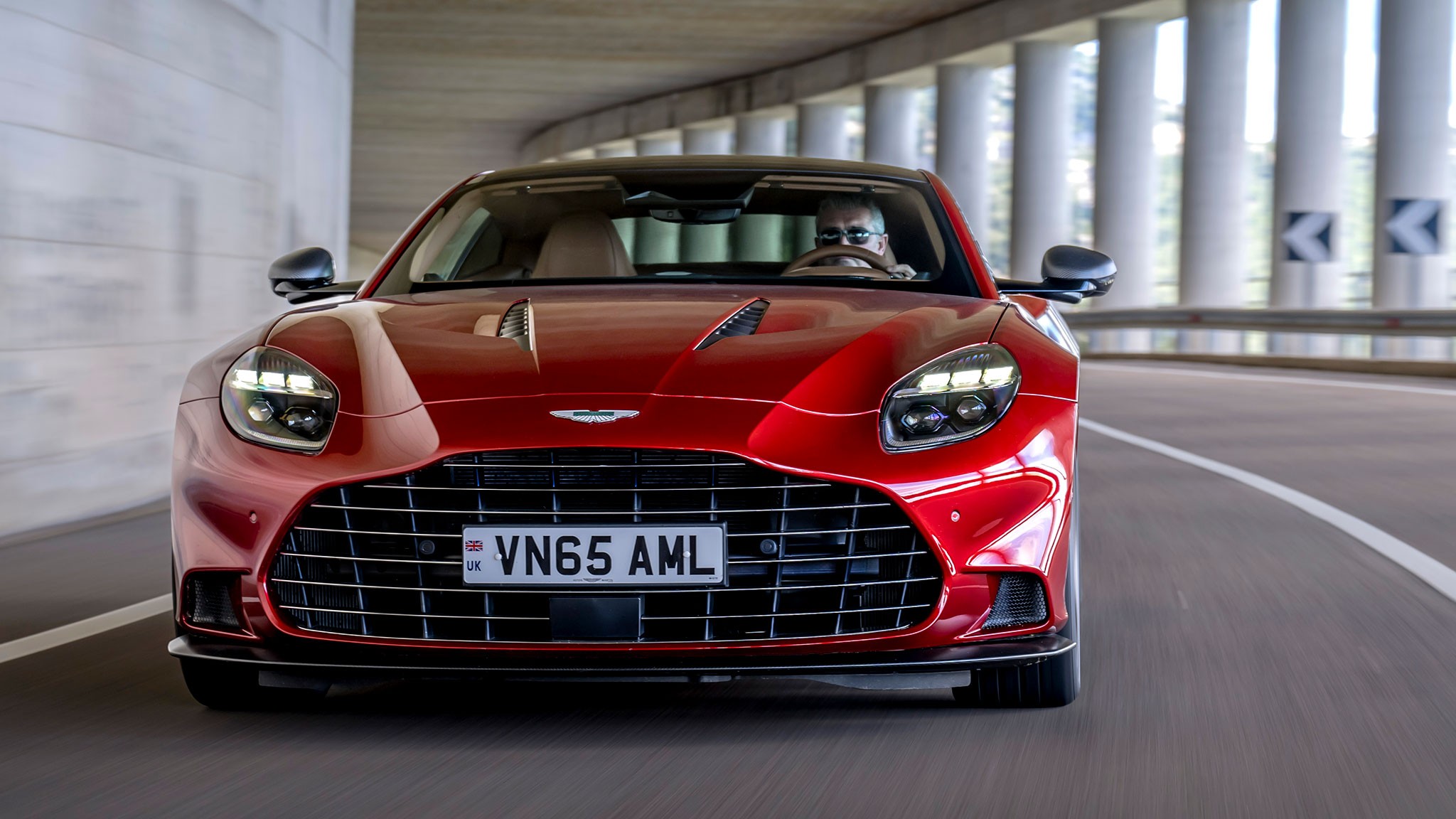 2025 aston martin vanquish 09