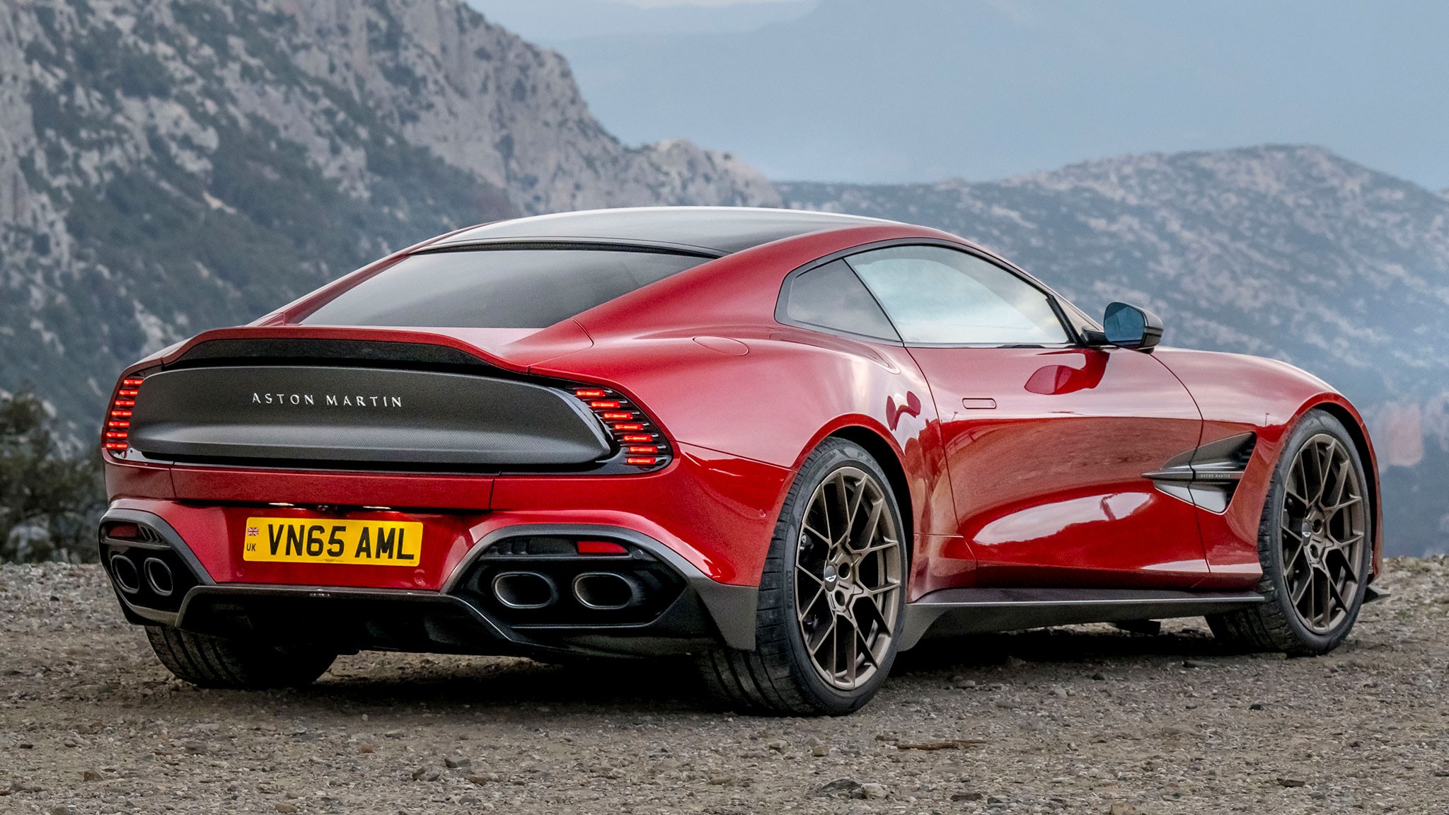 2025 aston martin vanquish 06