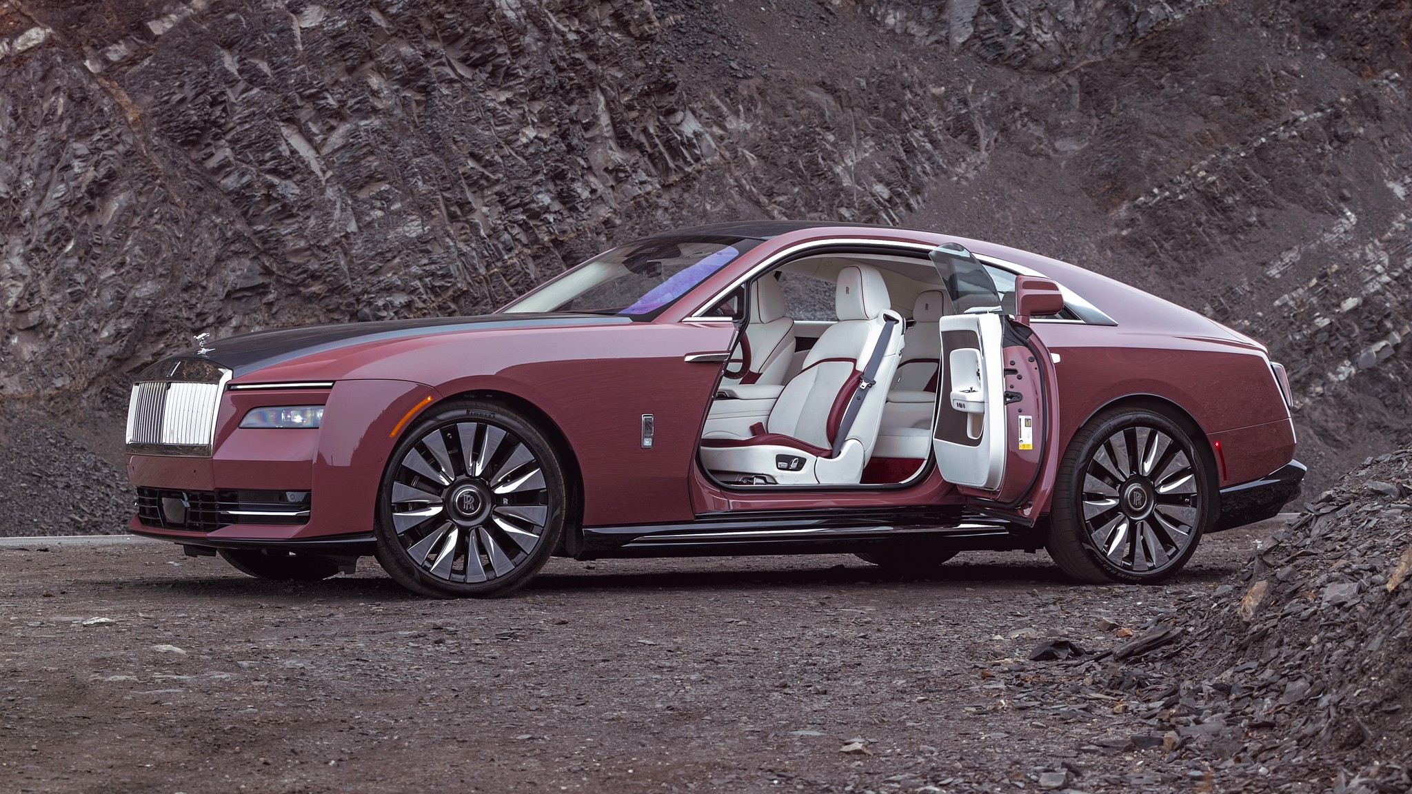 001 2024 Rolls Royce Spectre