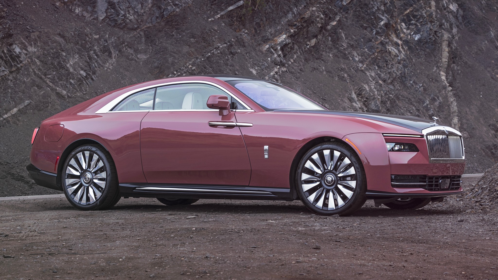 007 2024 Rolls Royce Spectre