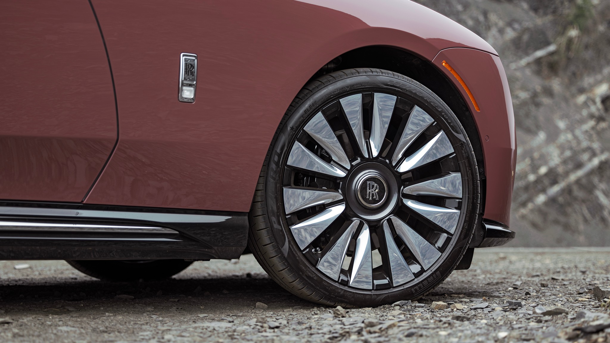 013 2024 Rolls Royce Spectre wheel